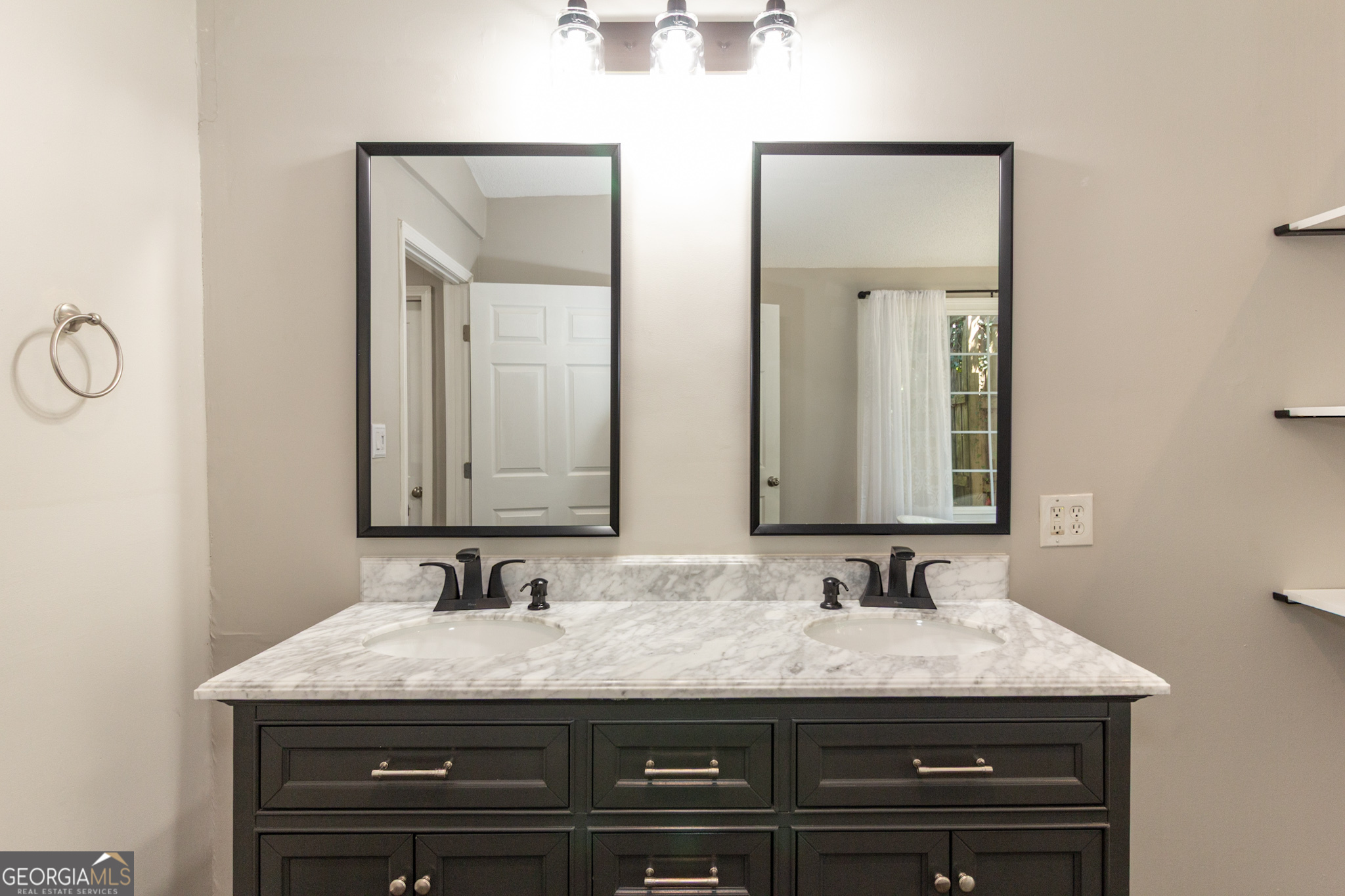 Newnan, Georgia 30263, United States, 3 Bedrooms Bedrooms, ,2 BathroomsBathrooms,Residential,Active,207767