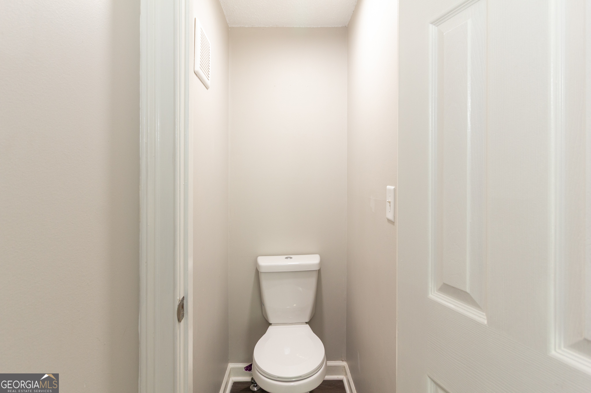 Newnan, Georgia 30263, United States, 3 Bedrooms Bedrooms, ,2 BathroomsBathrooms,Residential,Active,207767