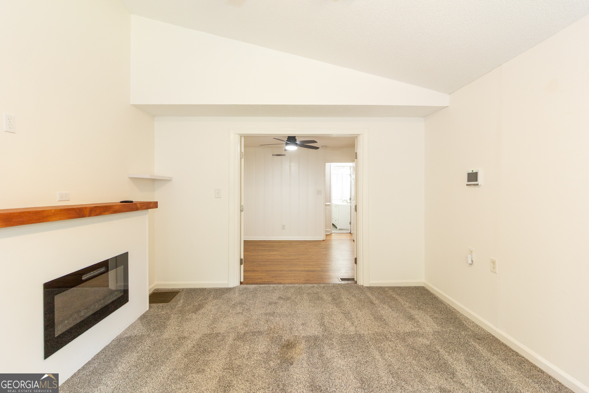 Newnan, Georgia 30263, United States, 3 Bedrooms Bedrooms, ,2 BathroomsBathrooms,Residential,Active,207767