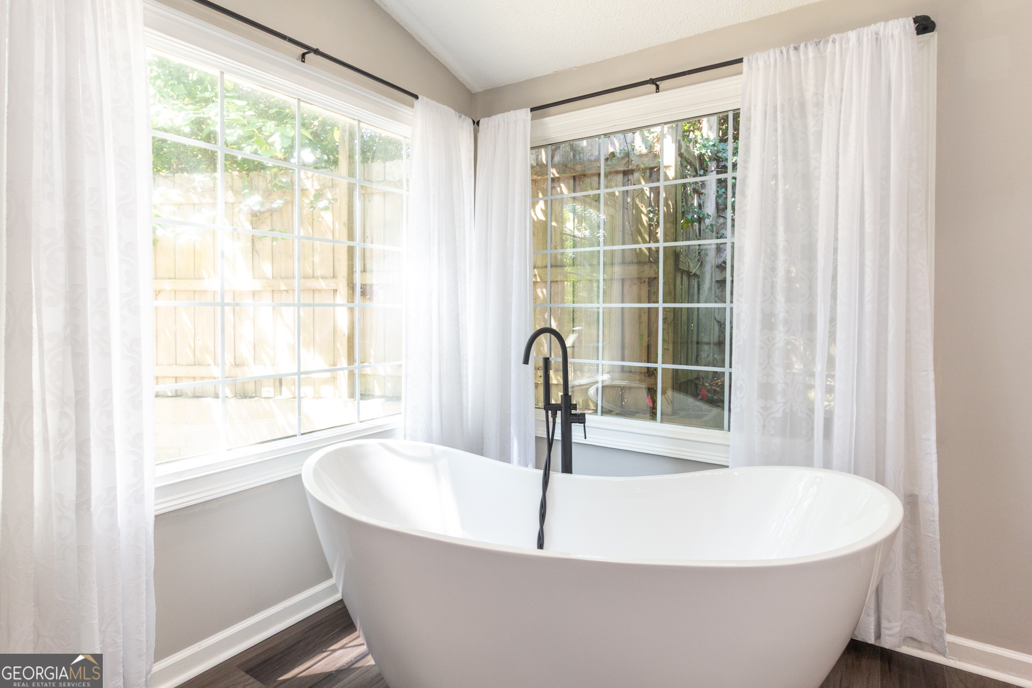 Newnan, Georgia 30263, United States, 3 Bedrooms Bedrooms, ,2 BathroomsBathrooms,Residential,Active,207767