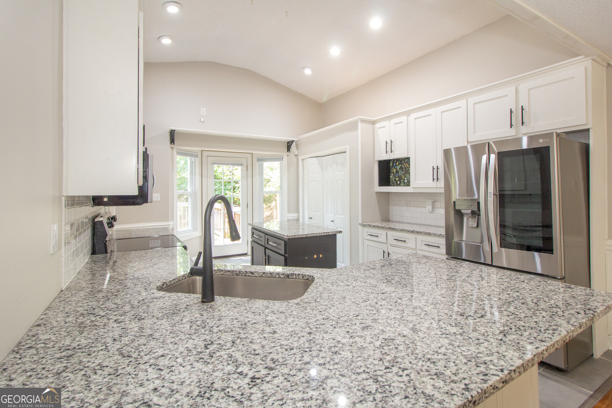 Newnan, Georgia 30263, United States, 3 Bedrooms Bedrooms, ,2 BathroomsBathrooms,Residential,Active,207767