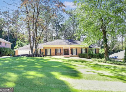 5735 Riverwood DR Atlanta GA 30328