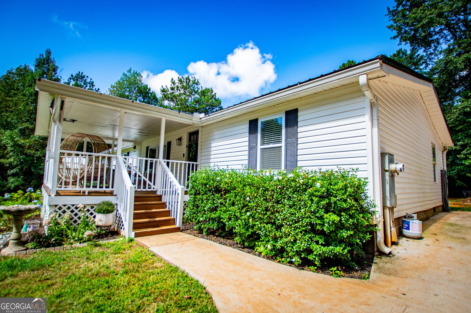 1057 Clem Lowell RD