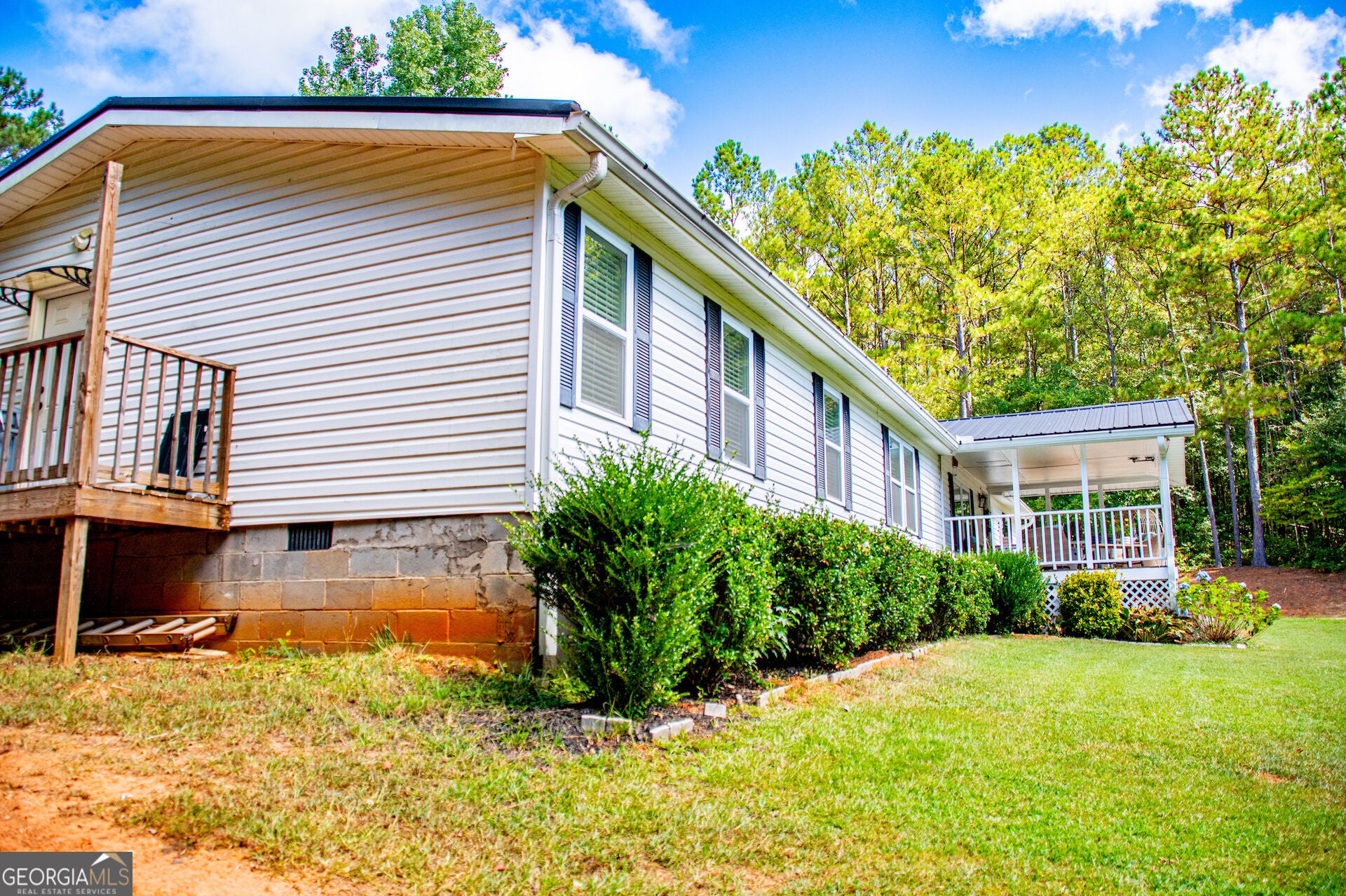 1057 Clem Lowell RD