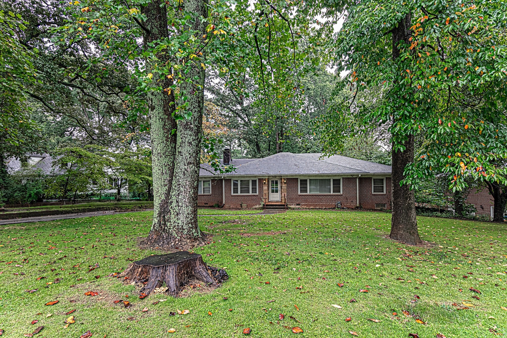Wow! Super Cool Classic Brick Ranch In Hapeville. Location, Location, Location! Walkable To Master Park & Sports Complex, Cornet Grill & More. Unique Vintage Features Throughout Including Full Basement With Interior/Exterior Access. Just A Rare Diamond For The Area.