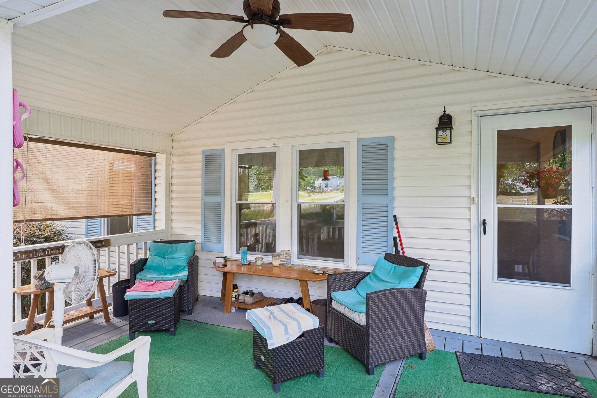 124 Edgewater DR