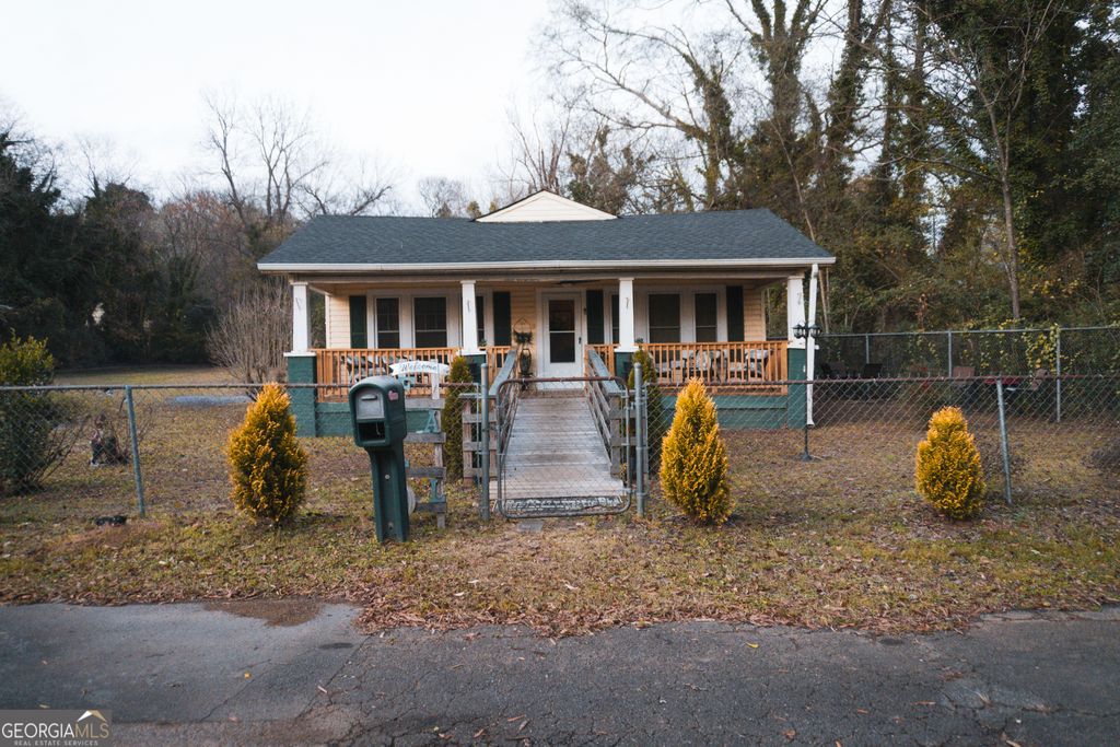 Photo of 525 E 14th Street SW, Rome, GA 30161 (MLS # 10656900)