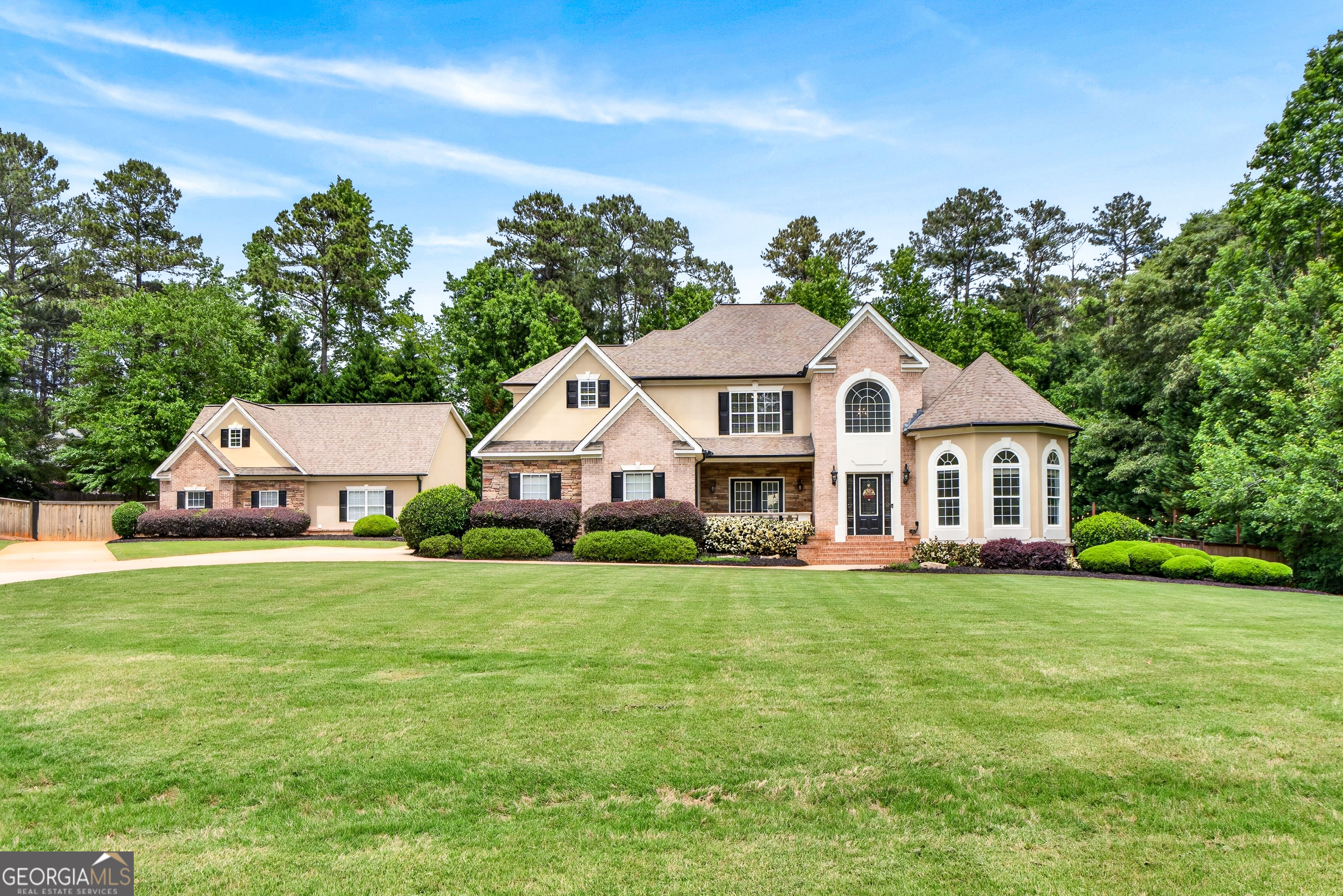 345 Allie DR