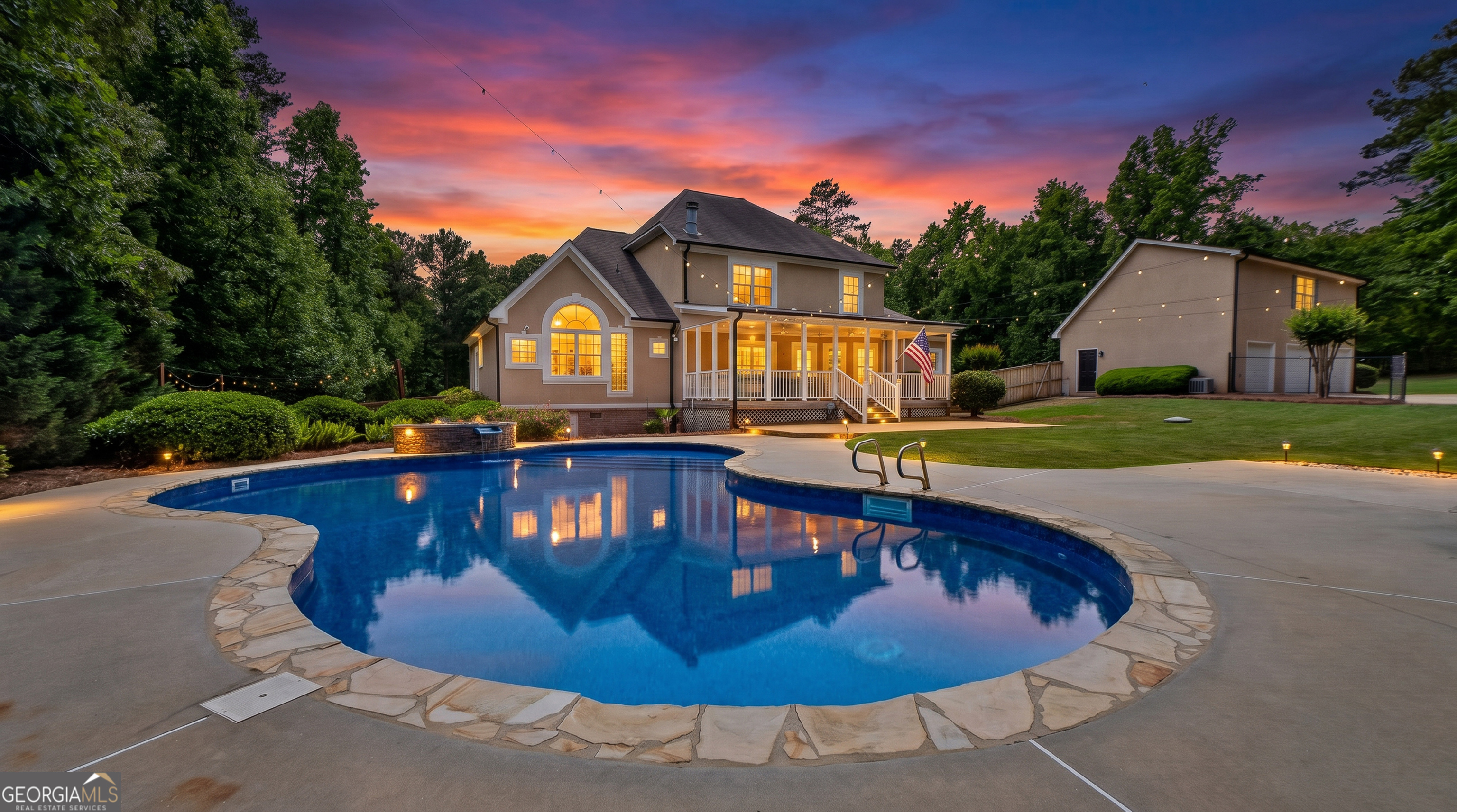 345 Allie DR