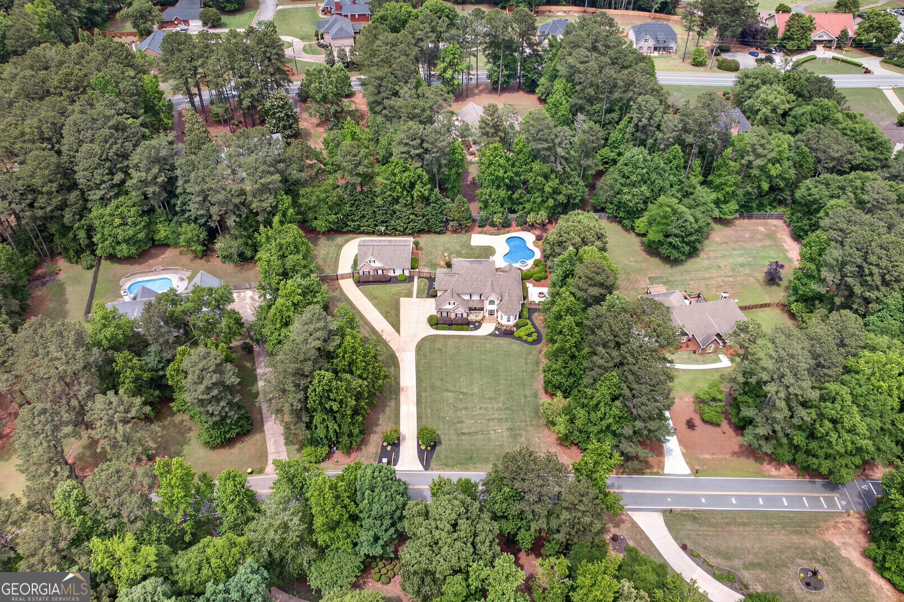 345 Allie DR