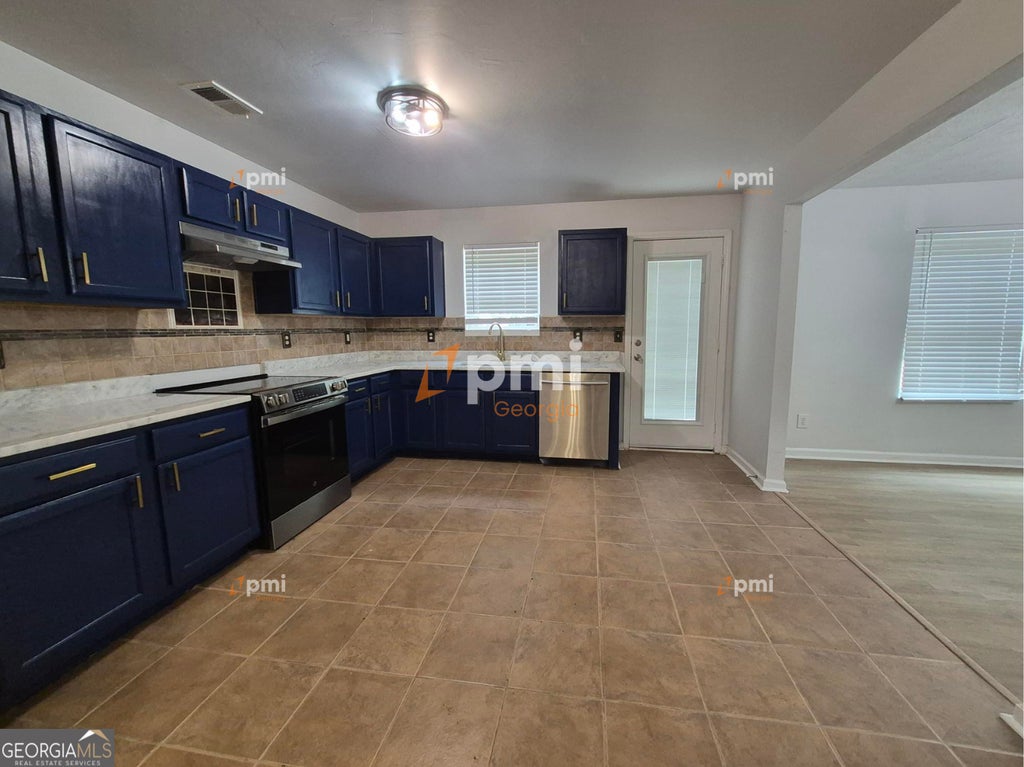 Photo of 304 Klinetop Drive, McDonough, GA 30253 (MLS # 10789675)