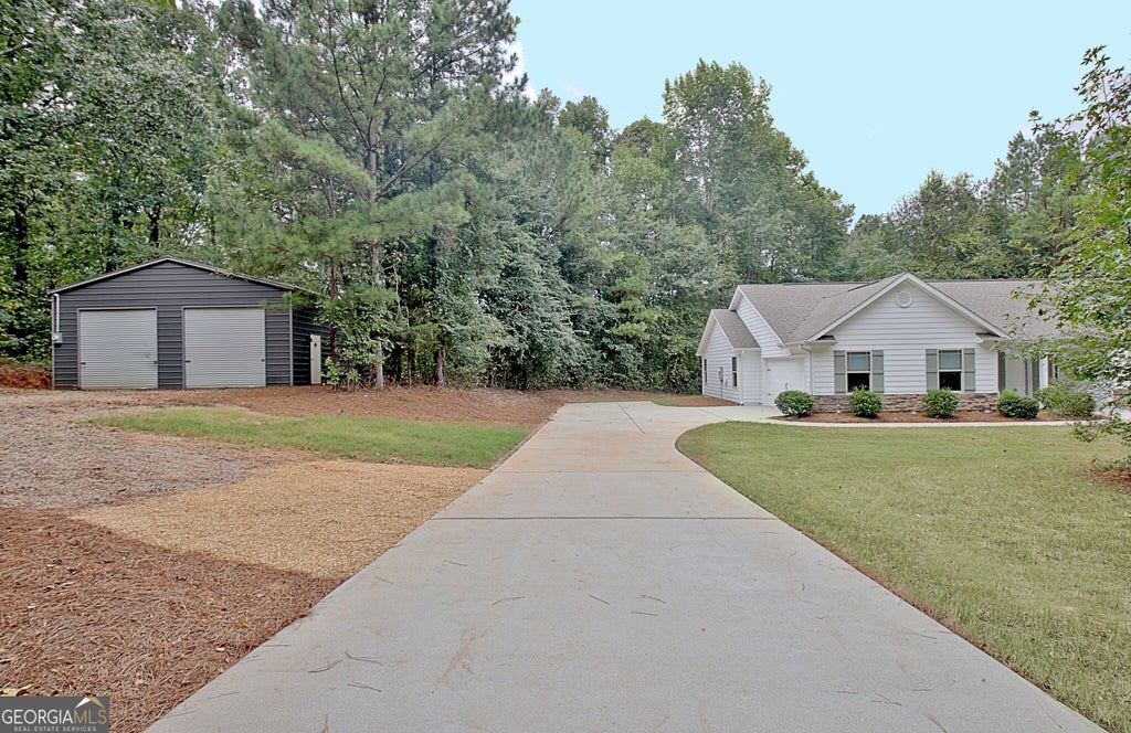 Photo of 1375 Dolly Nixon Road, Senoia, GA 30276 (MLS # 10875580)