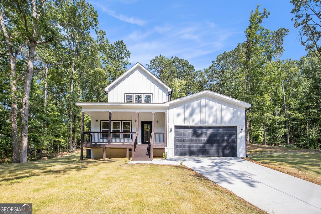 Photo of 3220 Sweetbriar Drive, Villa Rica, GA 30180 (MLS # 10667677)