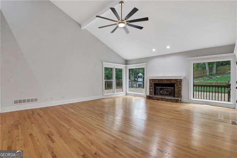 1960 Calvin DR