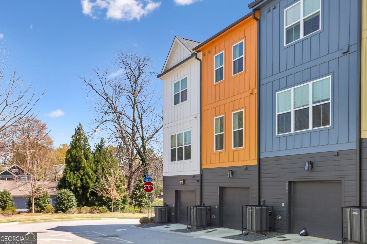 Atlanta, Georgia 30317, United States, 3 Bedrooms Bedrooms, ,3 BathroomsBathrooms,Residential,Pending,100808