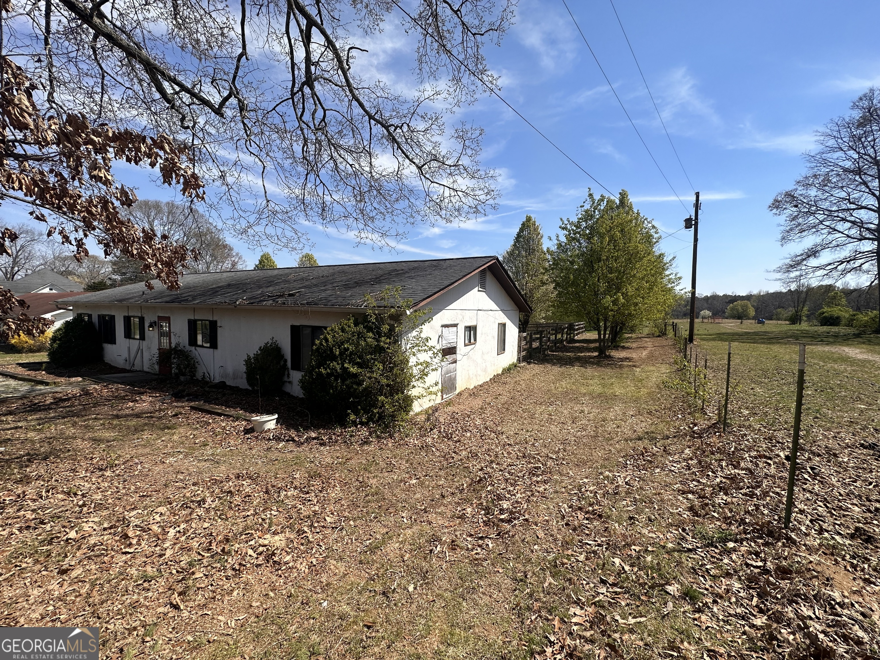 481 Main ST