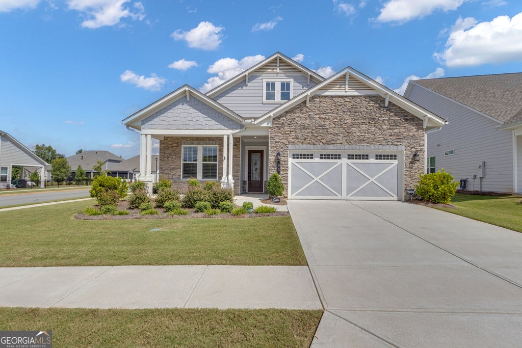 Photo of 93 Club Cresswind Drive, Newnan, GA 30263 (MLS # 10849339)