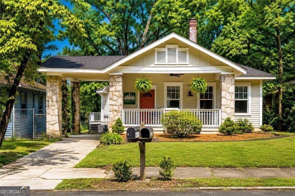 Photo of 1440 Hartford Avenue SW, Atlanta, GA 30310 (MLS # 10836571)