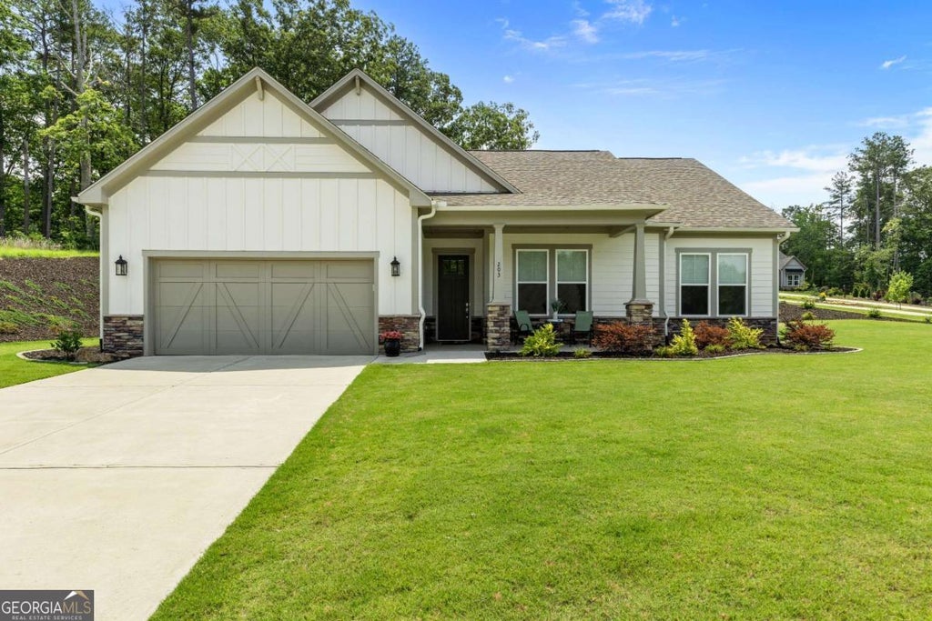 Photo of 203 Linger Longer Drive, Ellijay, GA 30540 (MLS # 10800786)