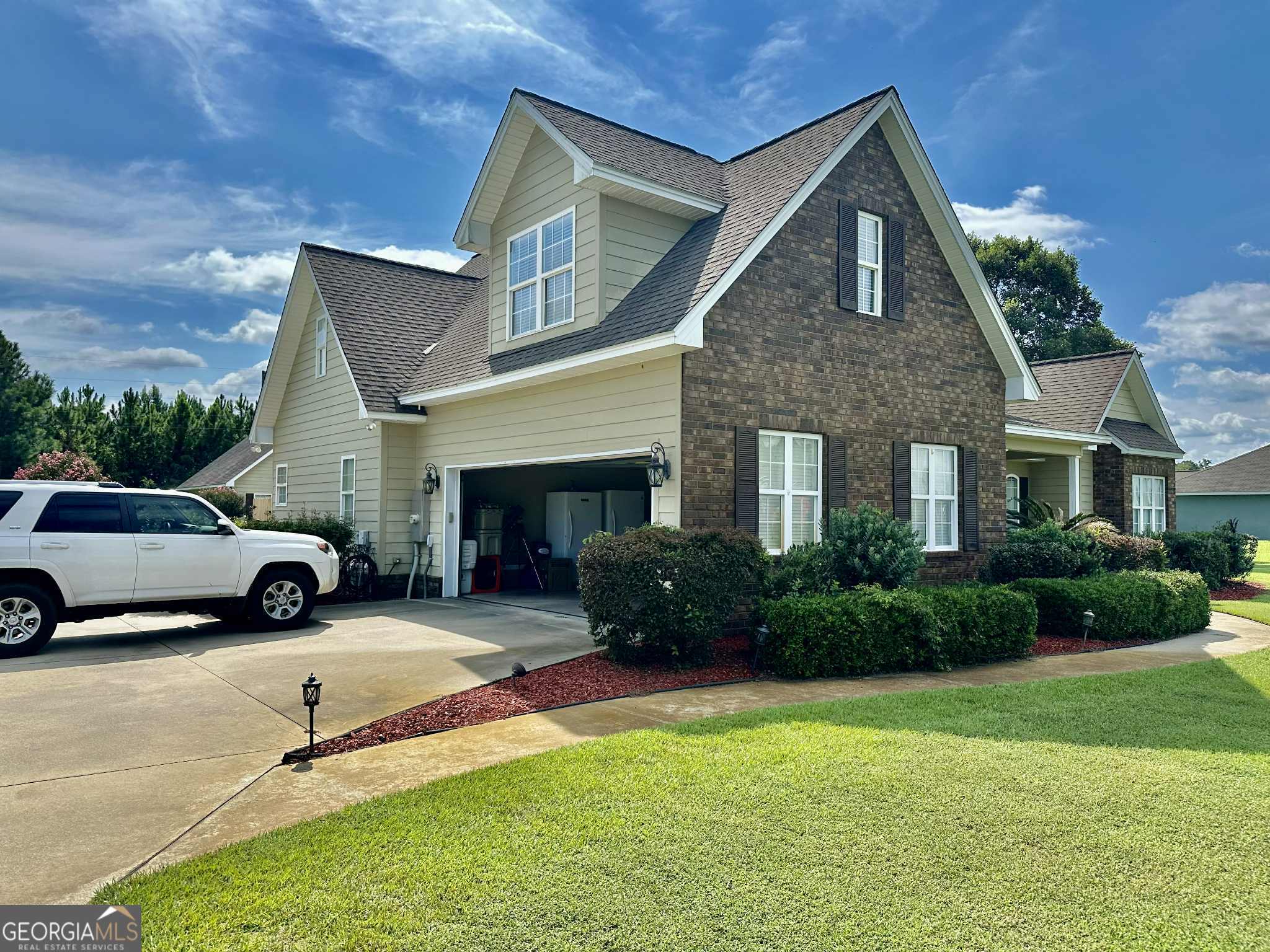 6112 Cottonwood LN