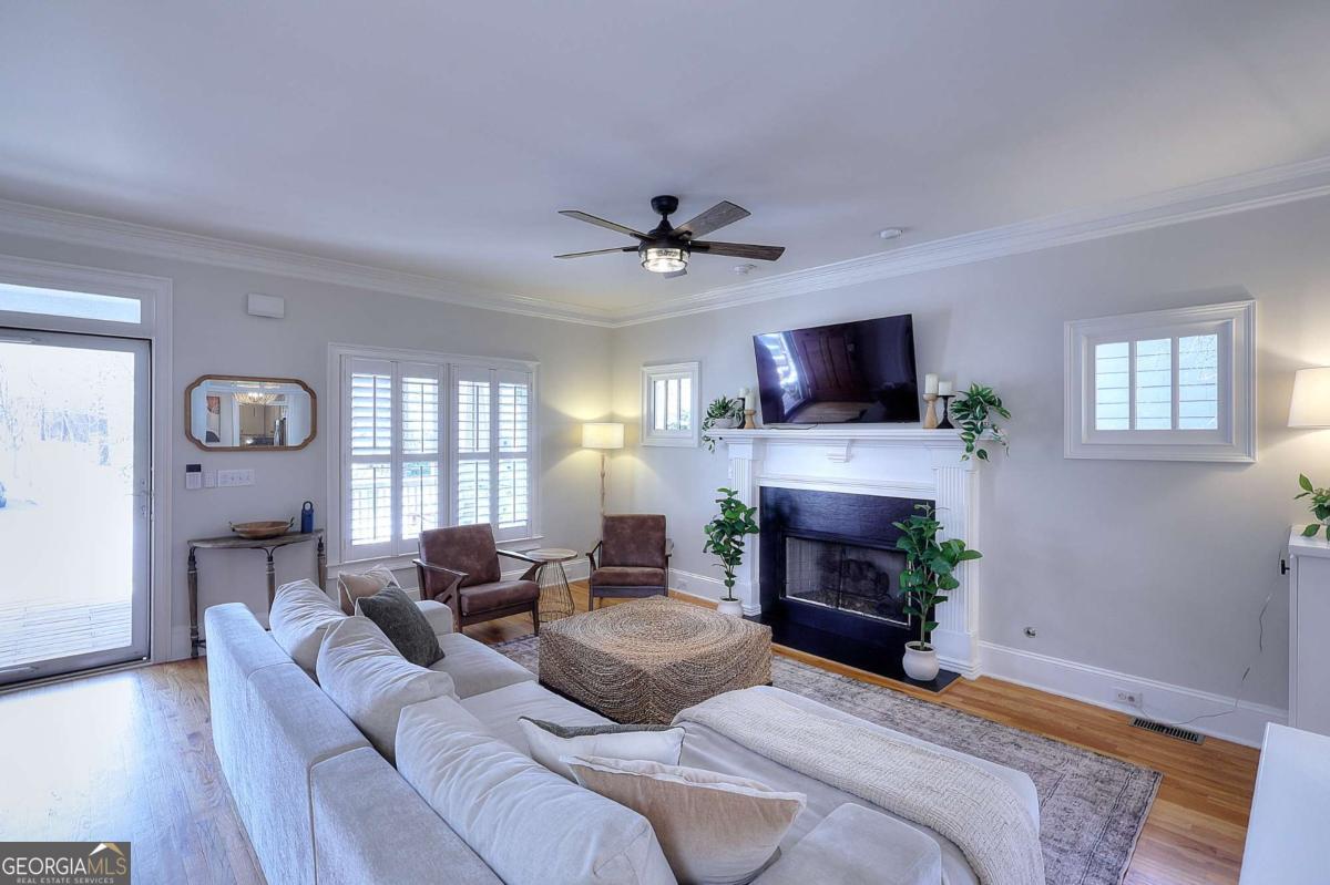 1376 Benteen Park DR SE