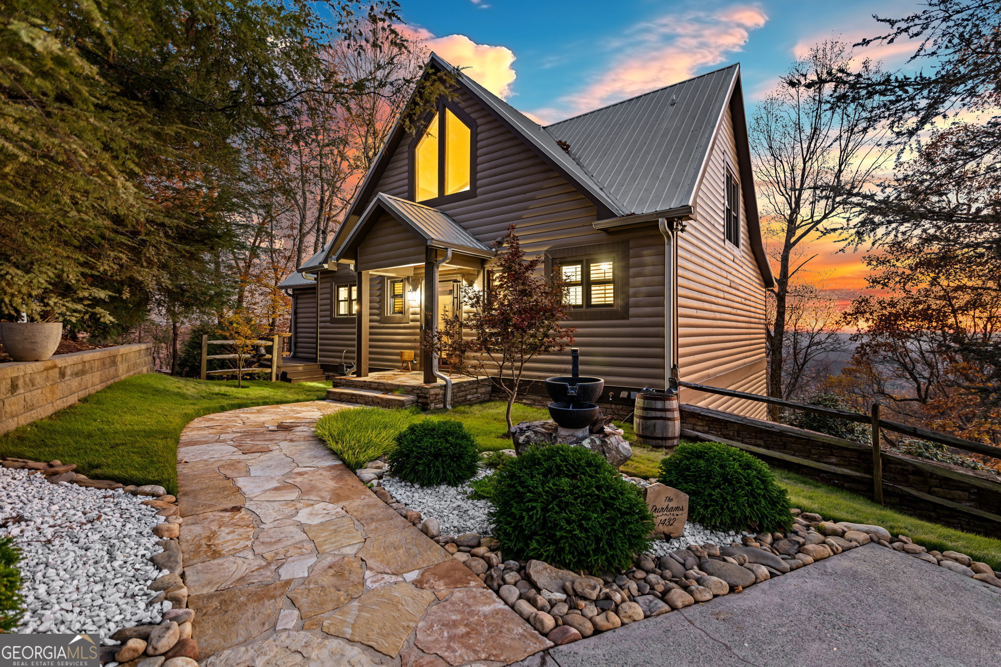 1432 Walnut RDG