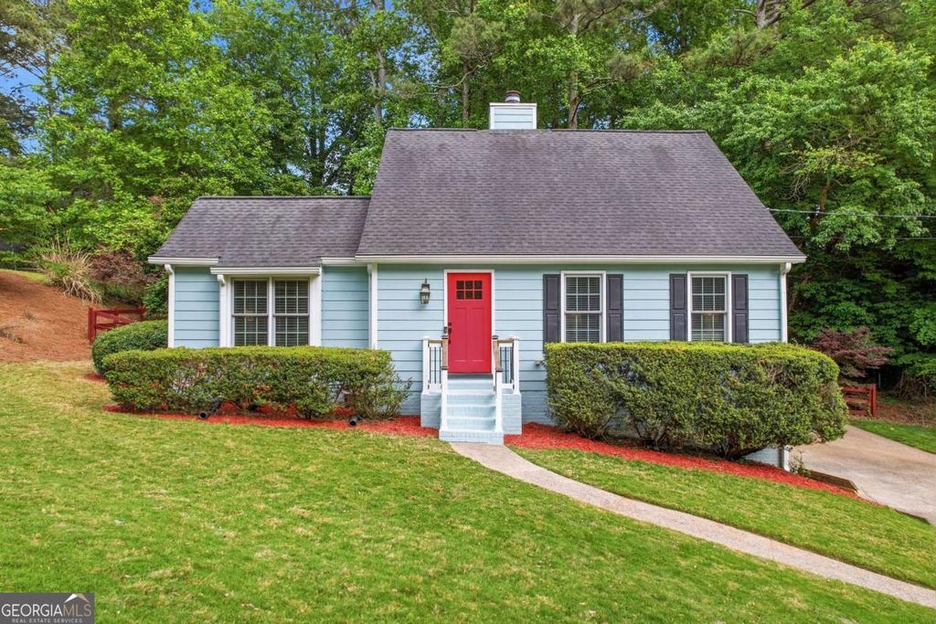 Photo of 3672 Stoney View Drive, Marietta, GA 30062 (MLS # 10754116)