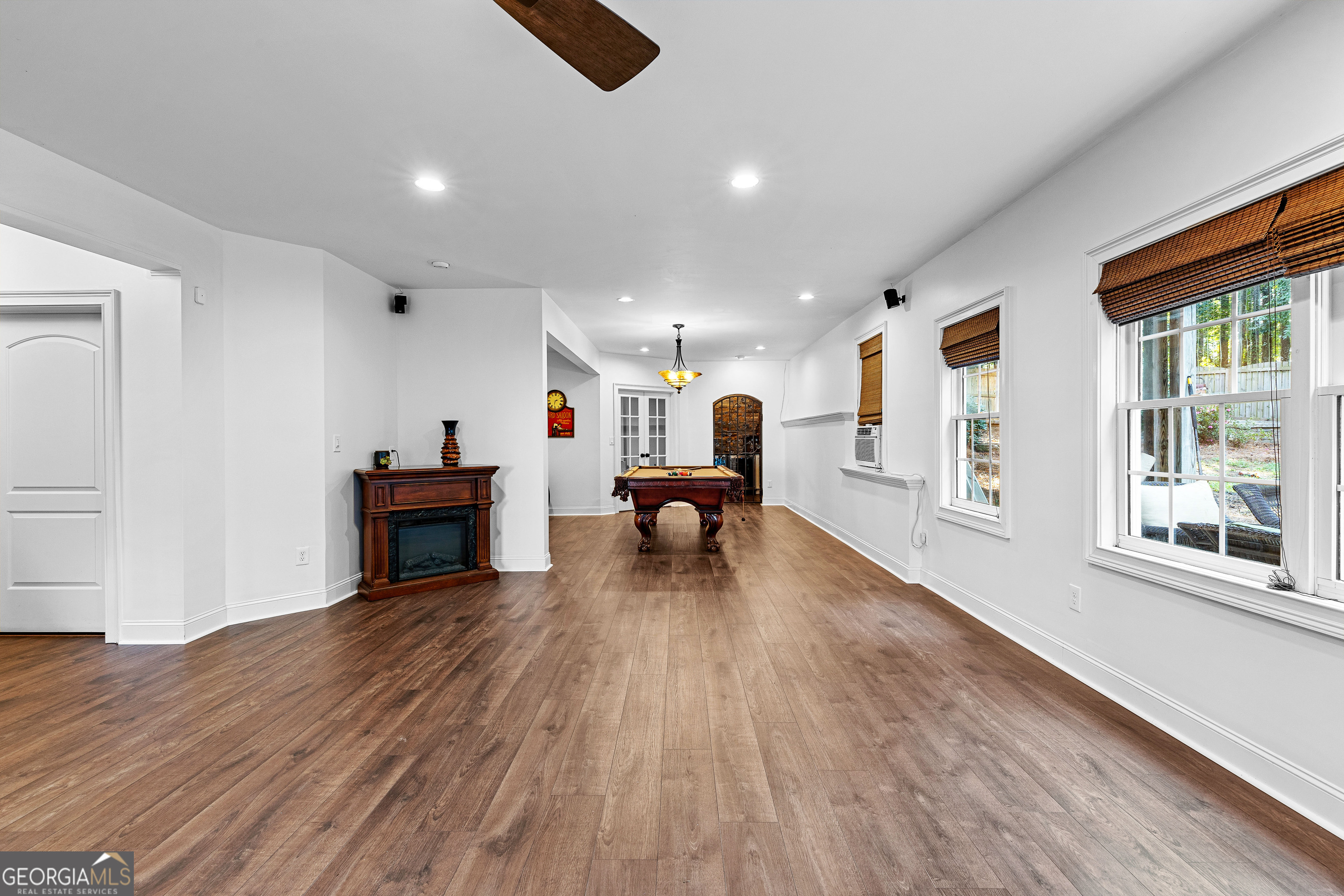 Peachtree City, Georgia 30269, United States, 6 Bedrooms Bedrooms, ,5 BathroomsBathrooms,Residential,Pending,213254