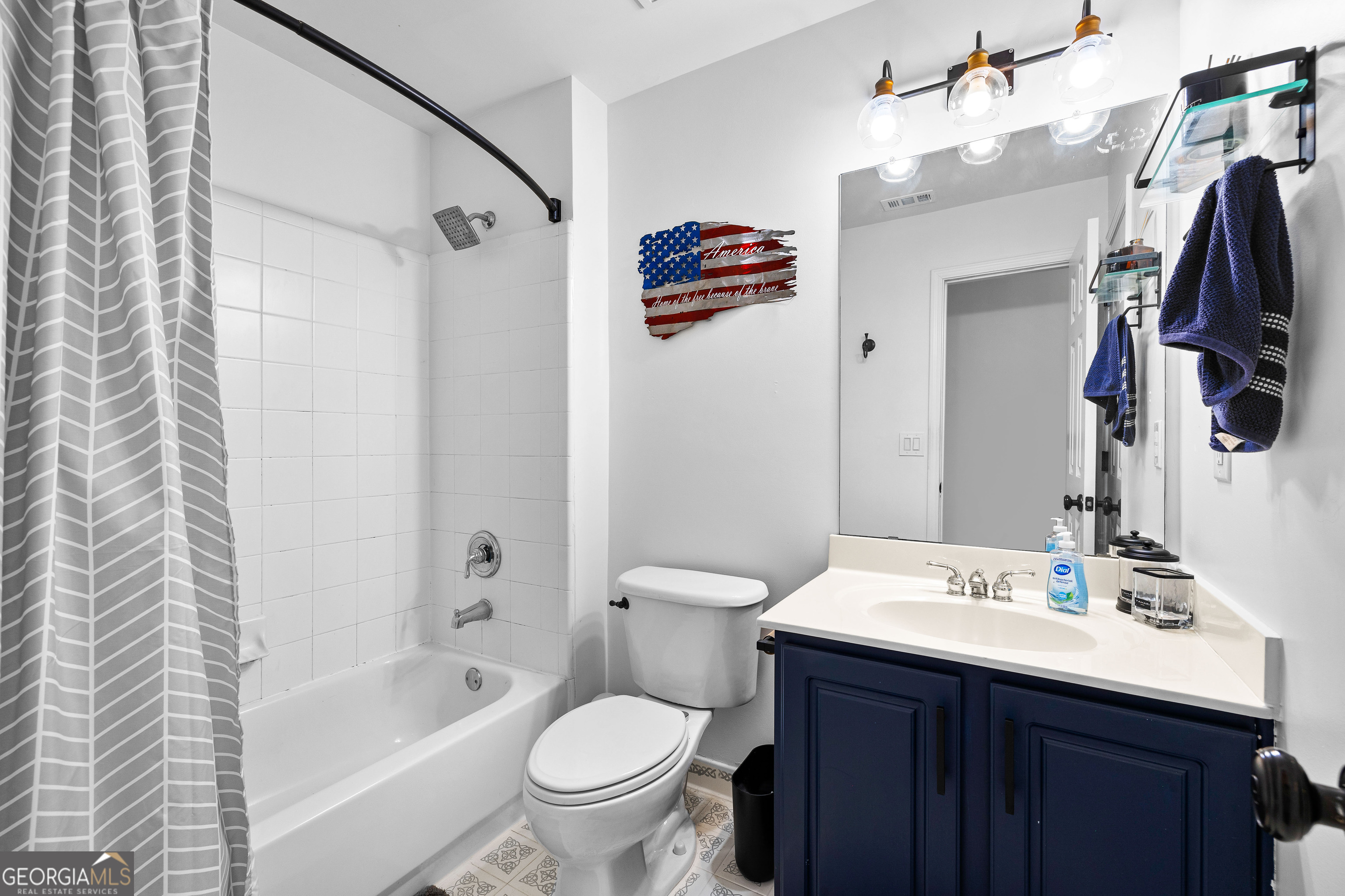 Peachtree City, Georgia 30269, United States, 6 Bedrooms Bedrooms, ,5 BathroomsBathrooms,Residential,Pending,213254