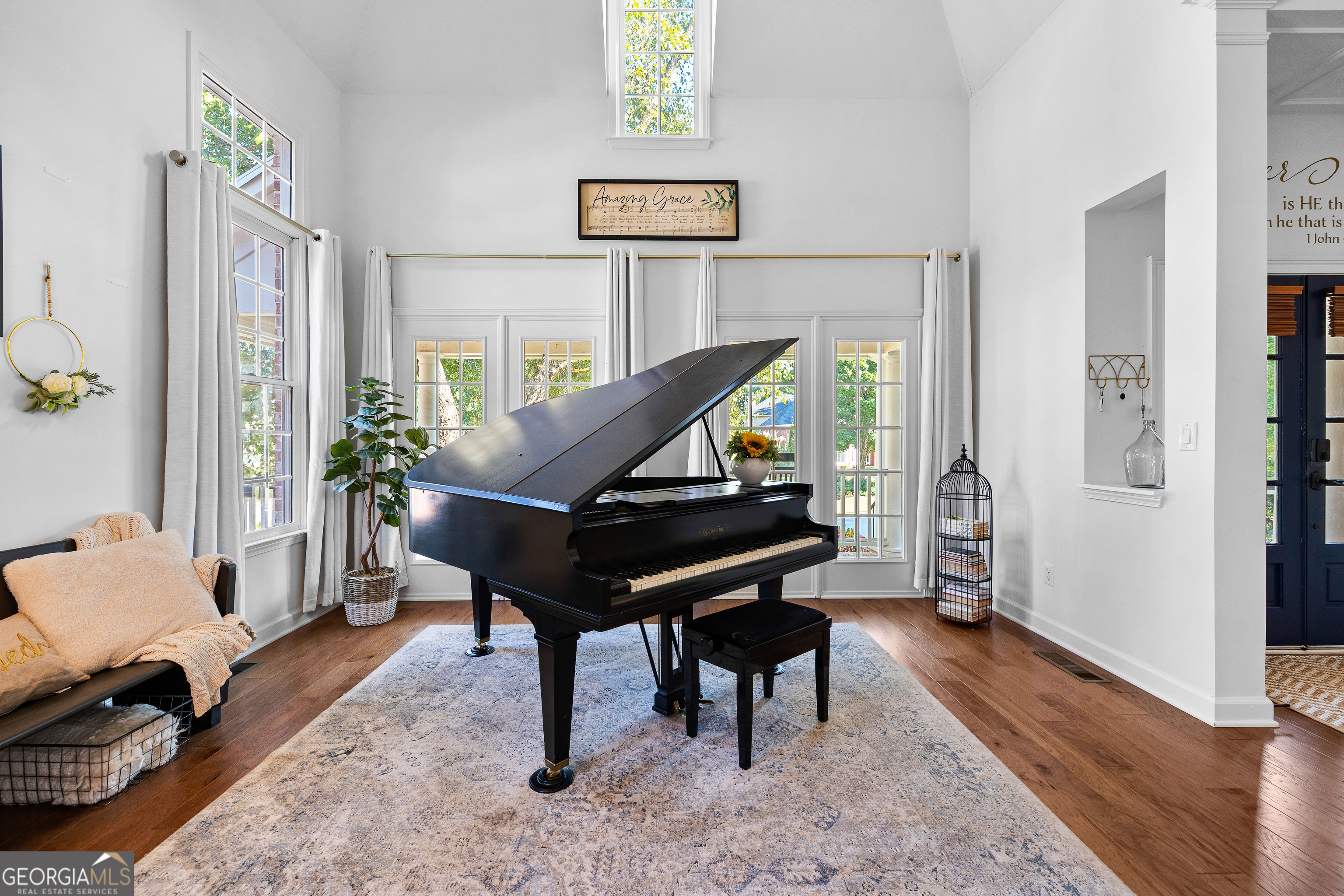 Peachtree City, Georgia 30269, United States, 6 Bedrooms Bedrooms, ,5 BathroomsBathrooms,Residential,Pending,213254