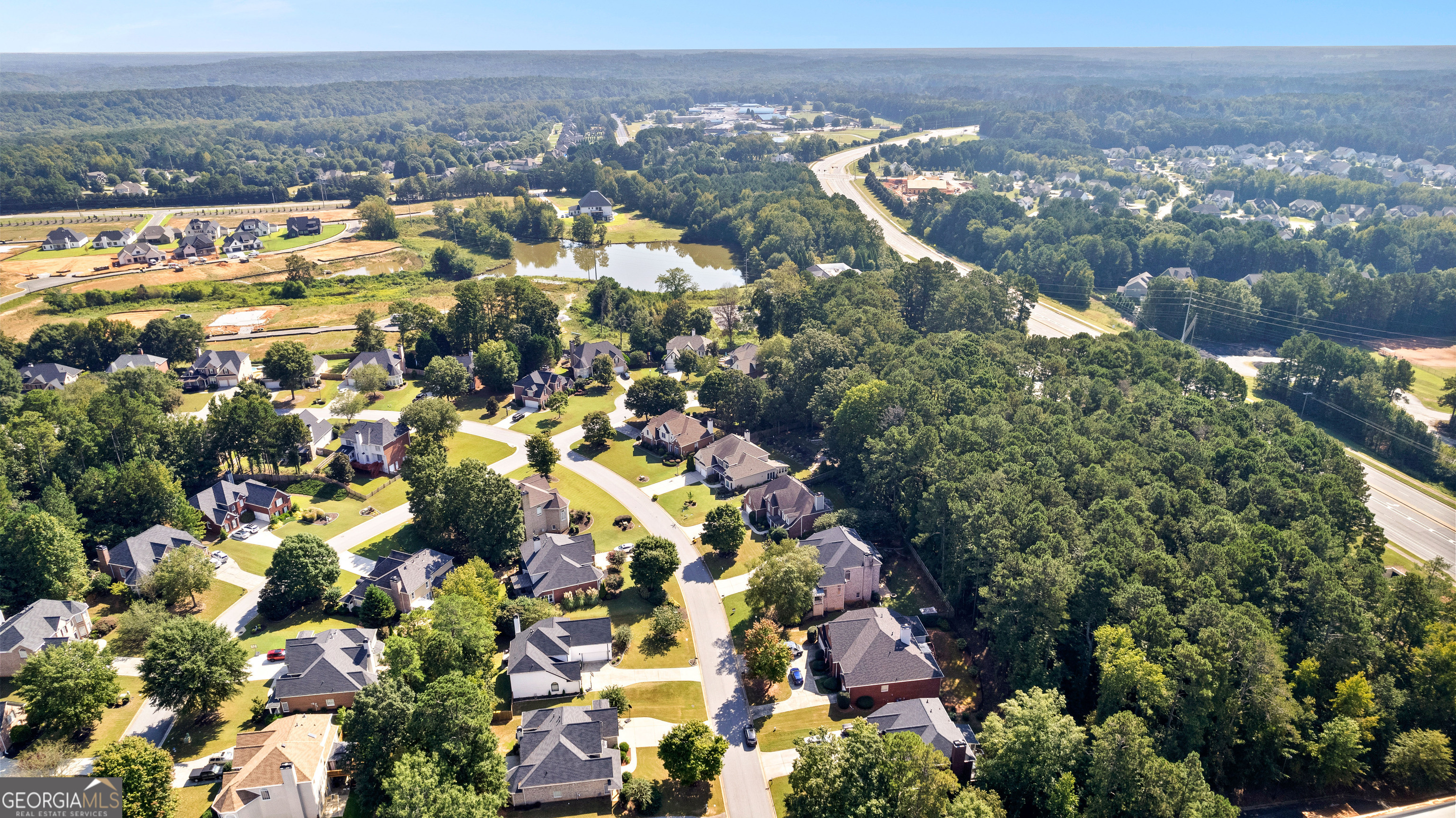 Peachtree City, Georgia 30269, United States, 6 Bedrooms Bedrooms, ,5 BathroomsBathrooms,Residential,Pending,213254