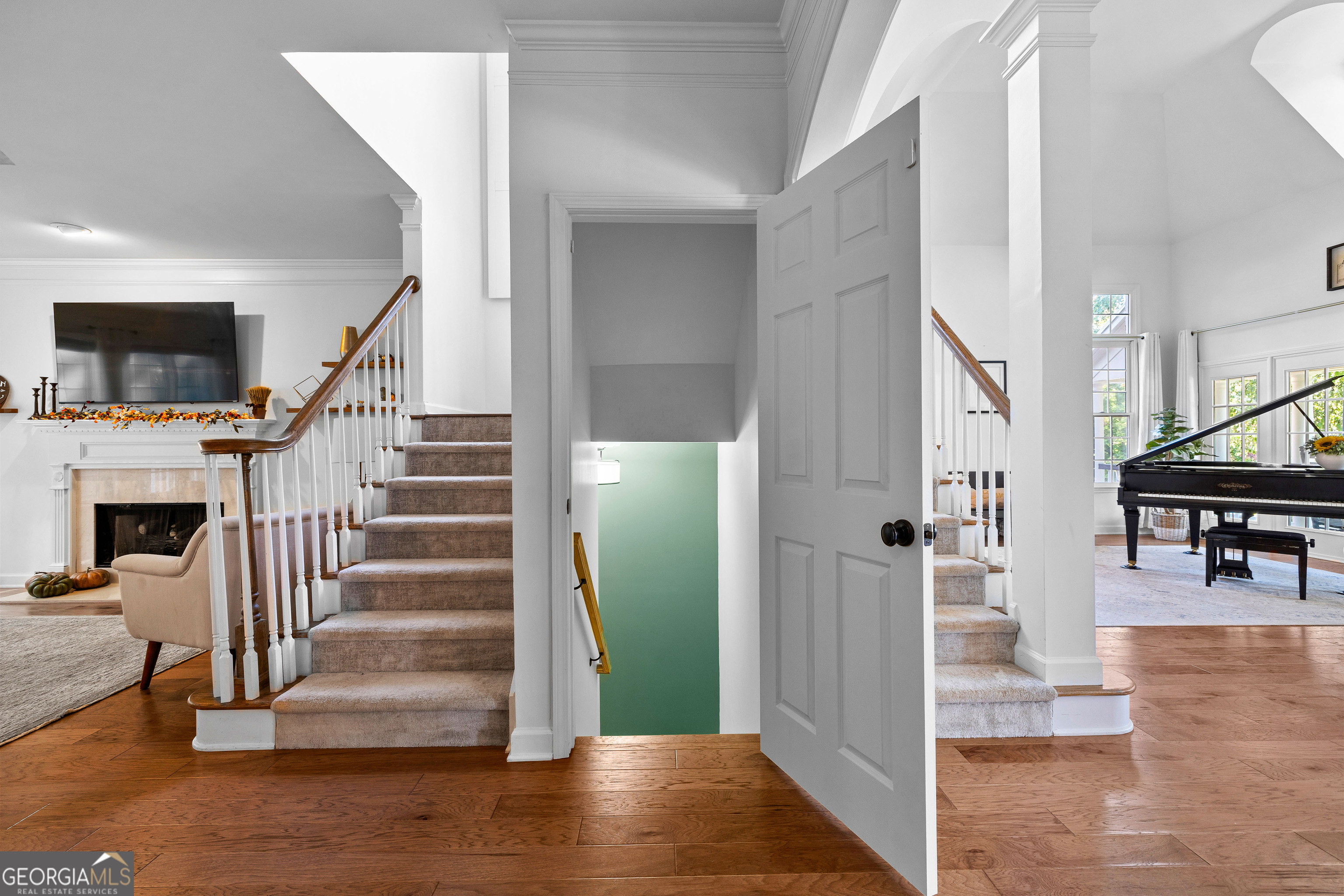 Peachtree City, Georgia 30269, United States, 6 Bedrooms Bedrooms, ,5 BathroomsBathrooms,Residential,Pending,213254