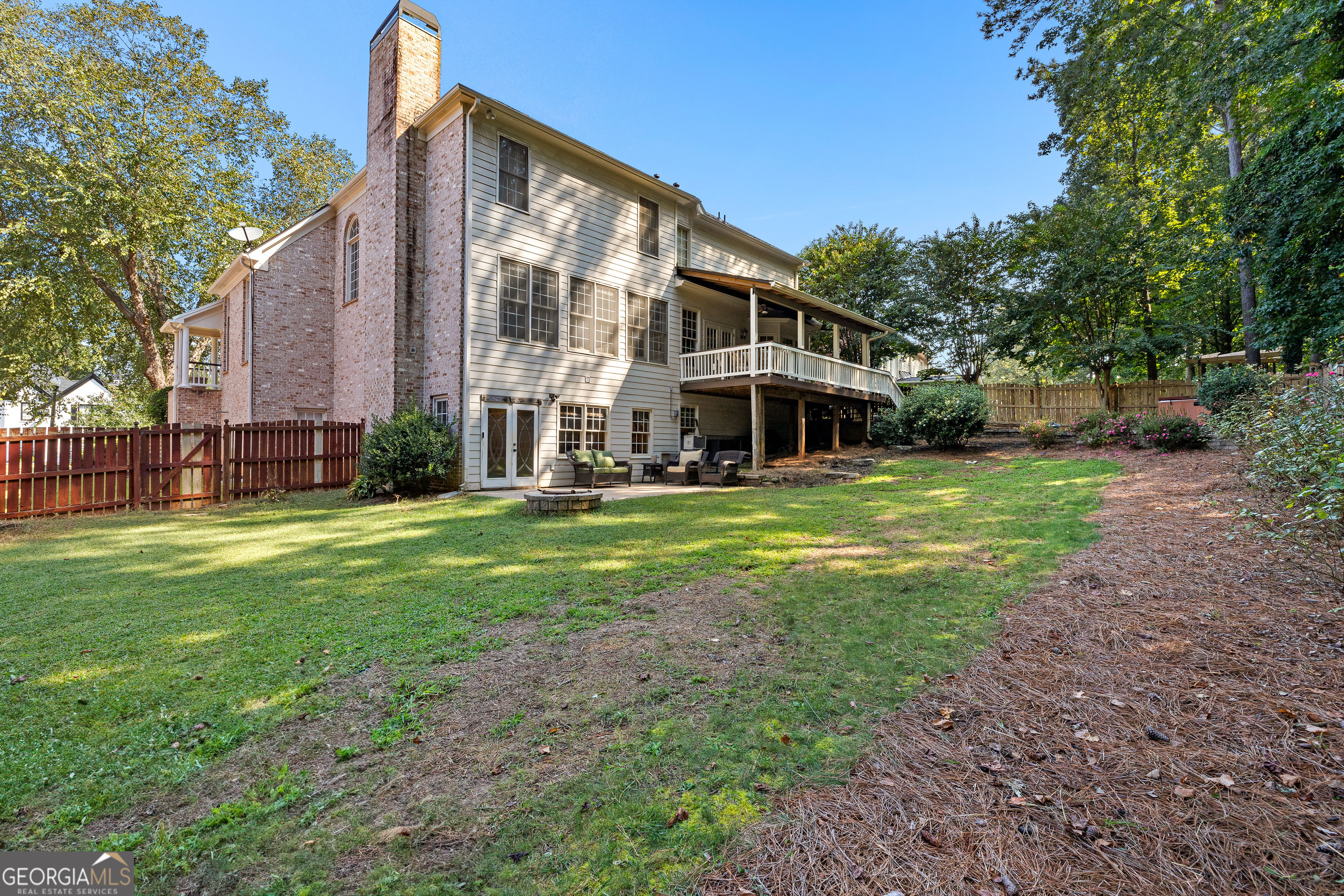 Peachtree City, Georgia 30269, United States, 6 Bedrooms Bedrooms, ,5 BathroomsBathrooms,Residential,Pending,213254