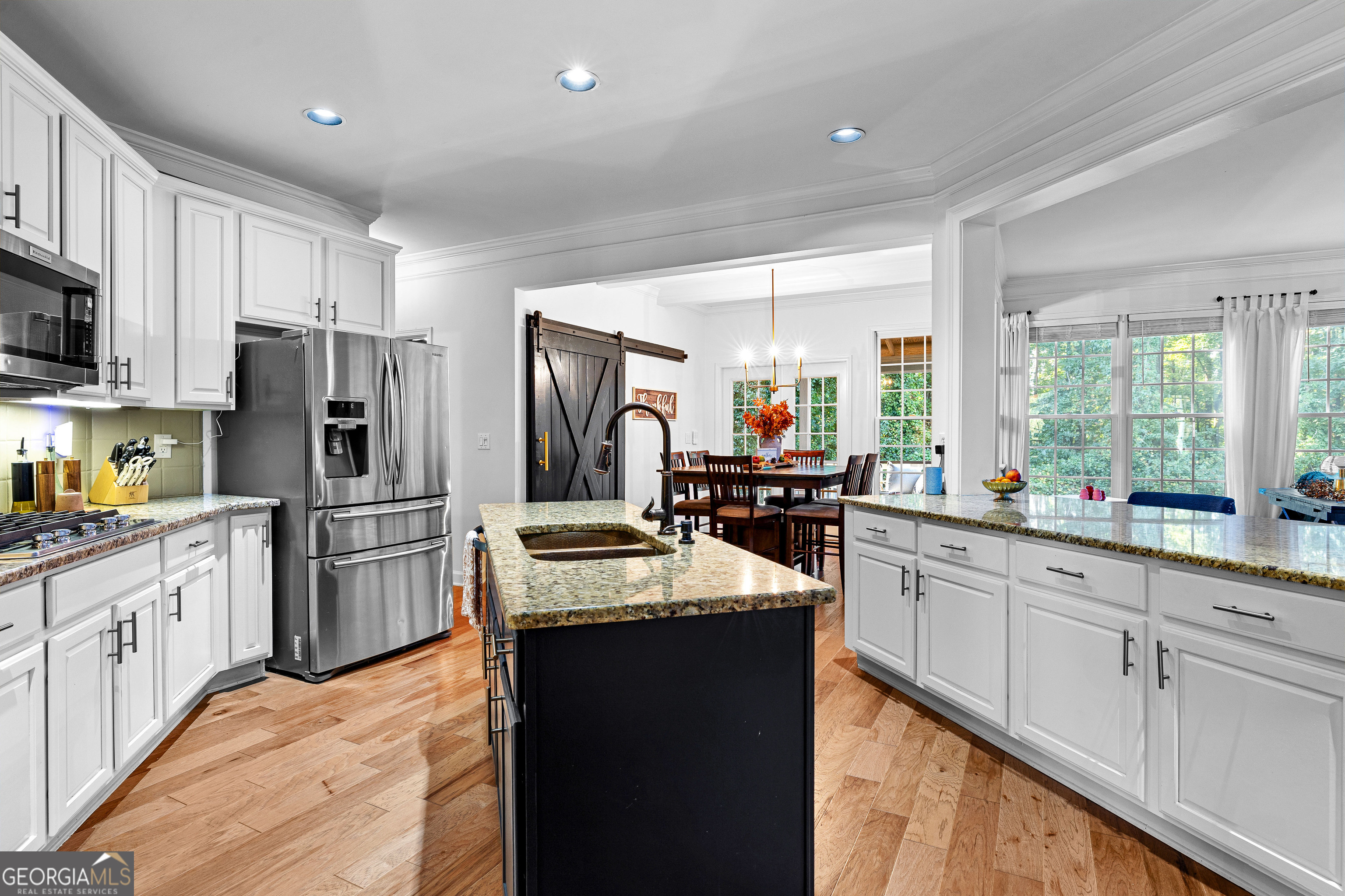 Peachtree City, Georgia 30269, United States, 6 Bedrooms Bedrooms, ,5 BathroomsBathrooms,Residential,Pending,213254