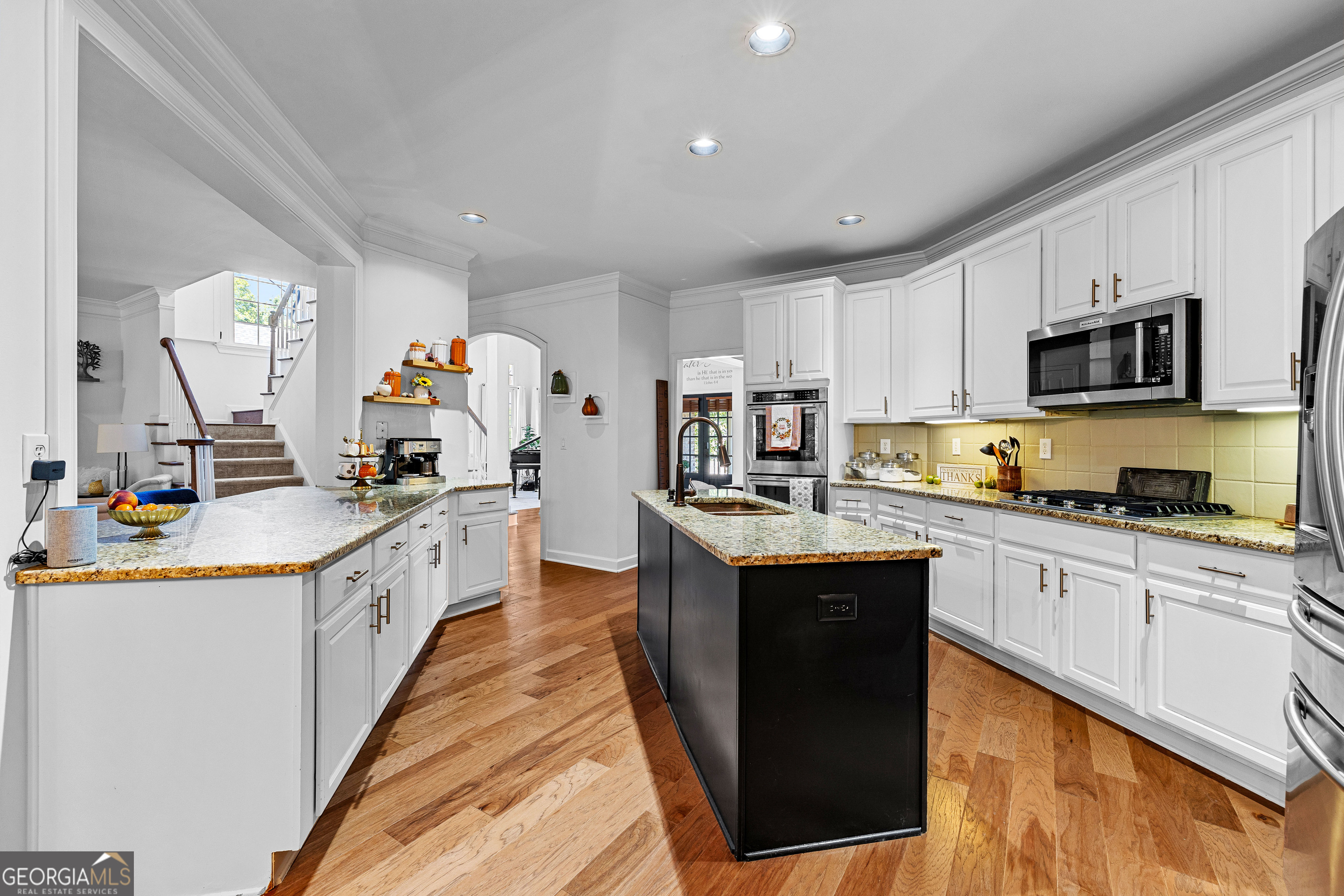 Peachtree City, Georgia 30269, United States, 6 Bedrooms Bedrooms, ,5 BathroomsBathrooms,Residential,Pending,213254