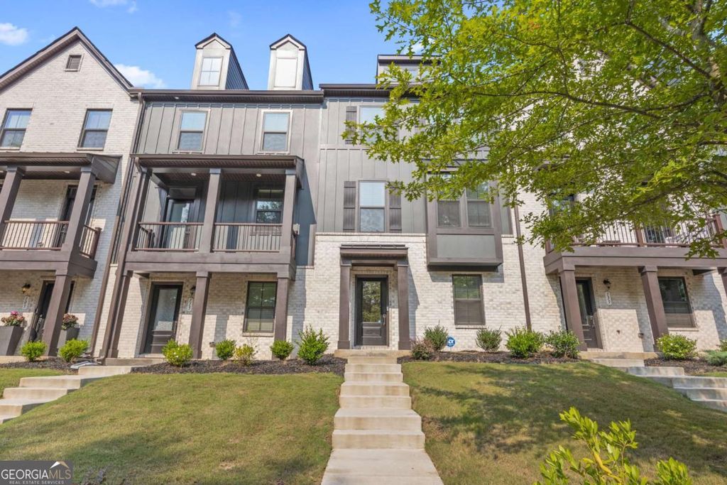 Photo of 125 Climbing Ivy Cir, Fayetteville, GA 30214 (MLS # 10662028)