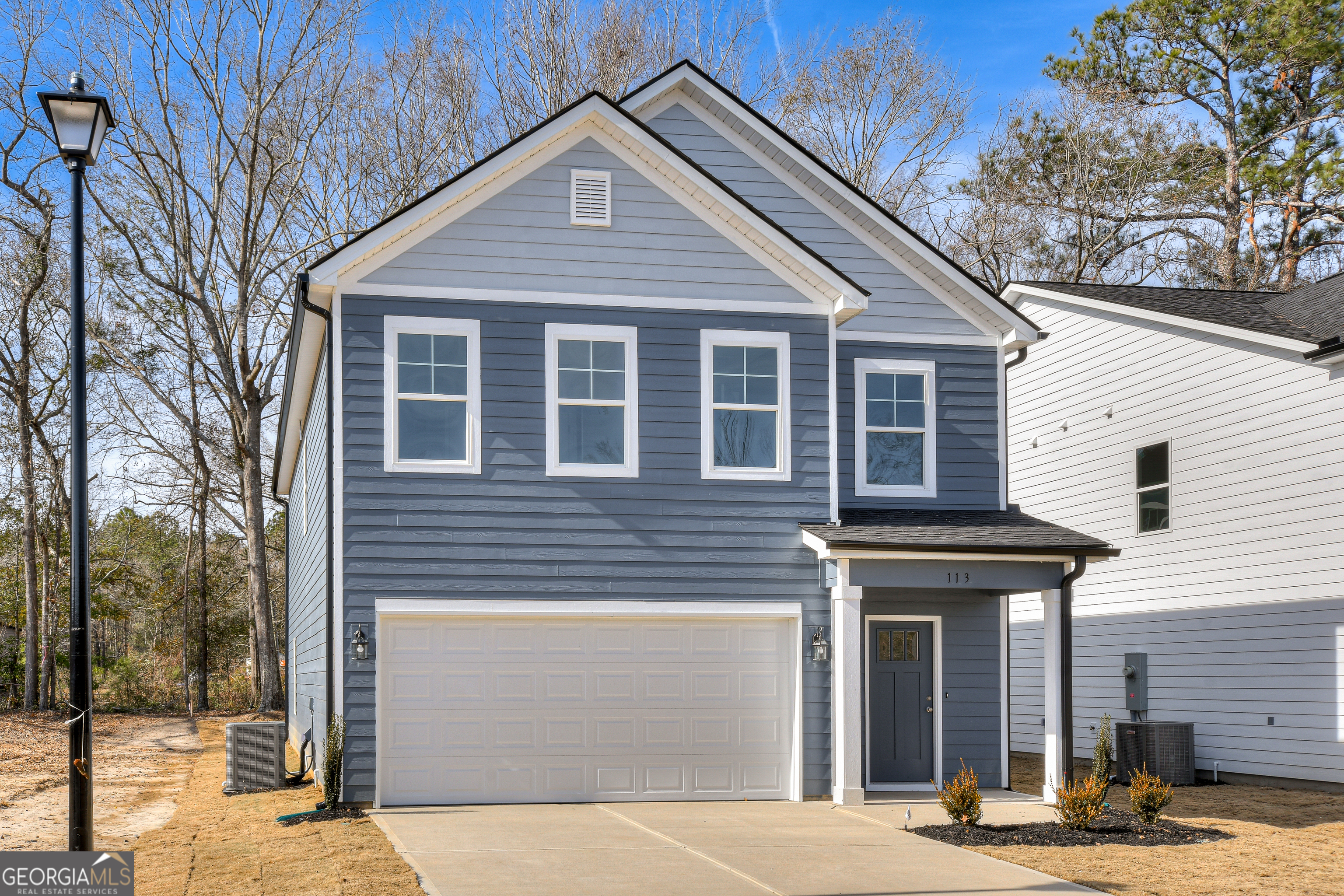 113 Essence DR