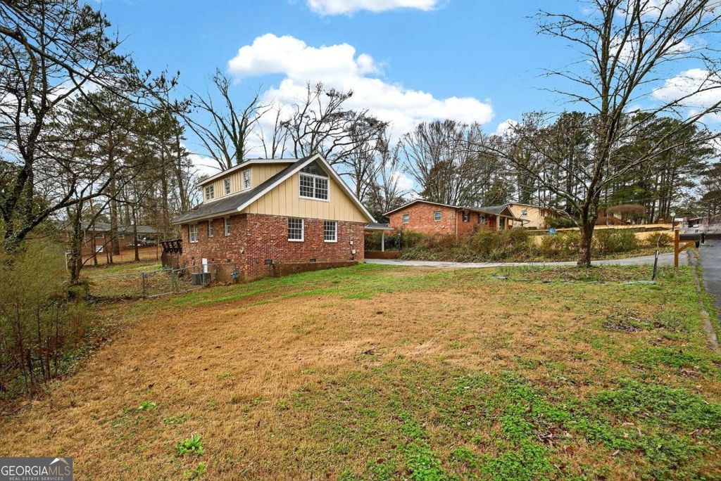 Photo of 2514 Sunny Lane SE, Marietta, GA 30067 (MLS # 10701693)