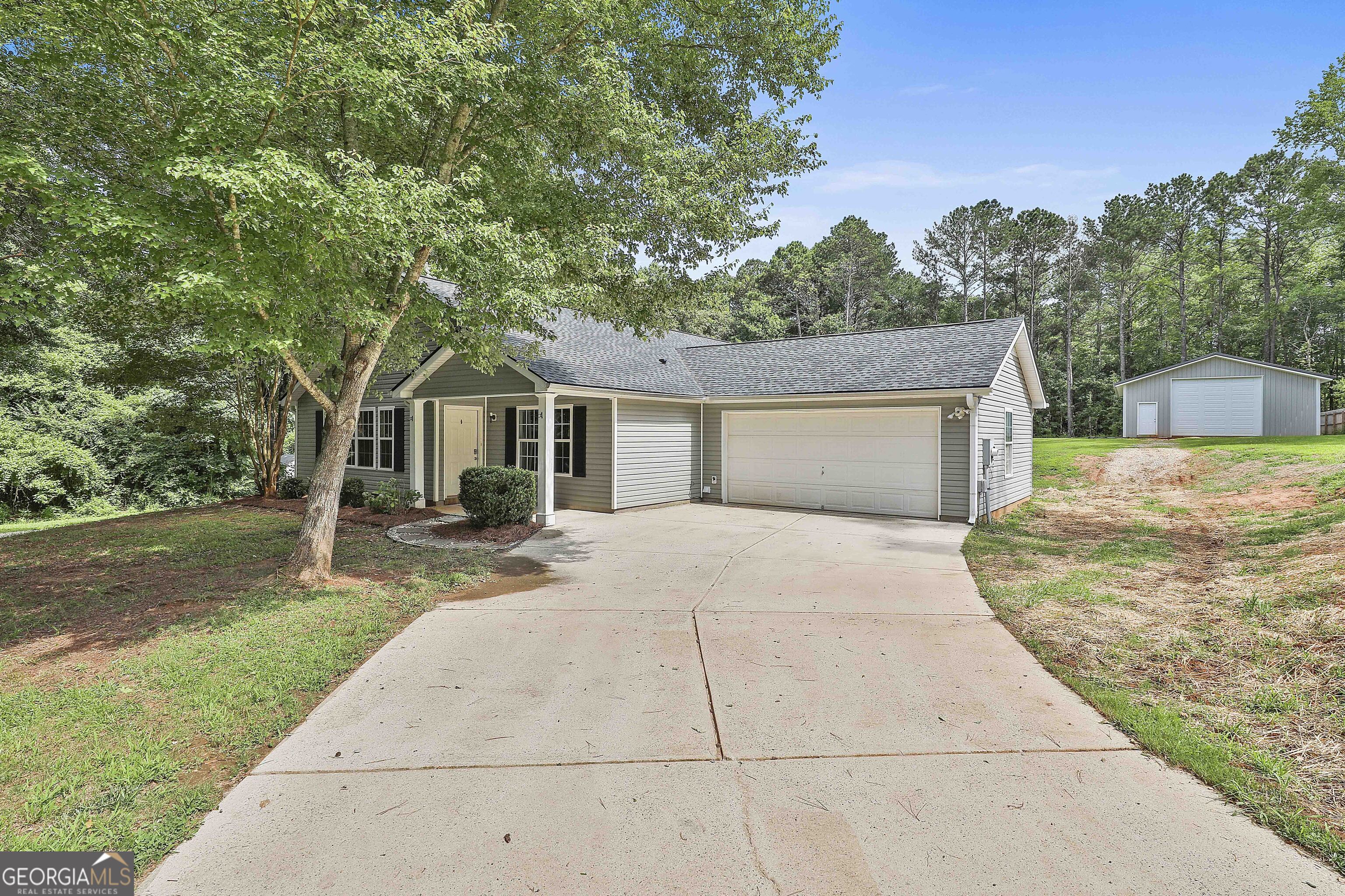 282 Sanders Davis RD
