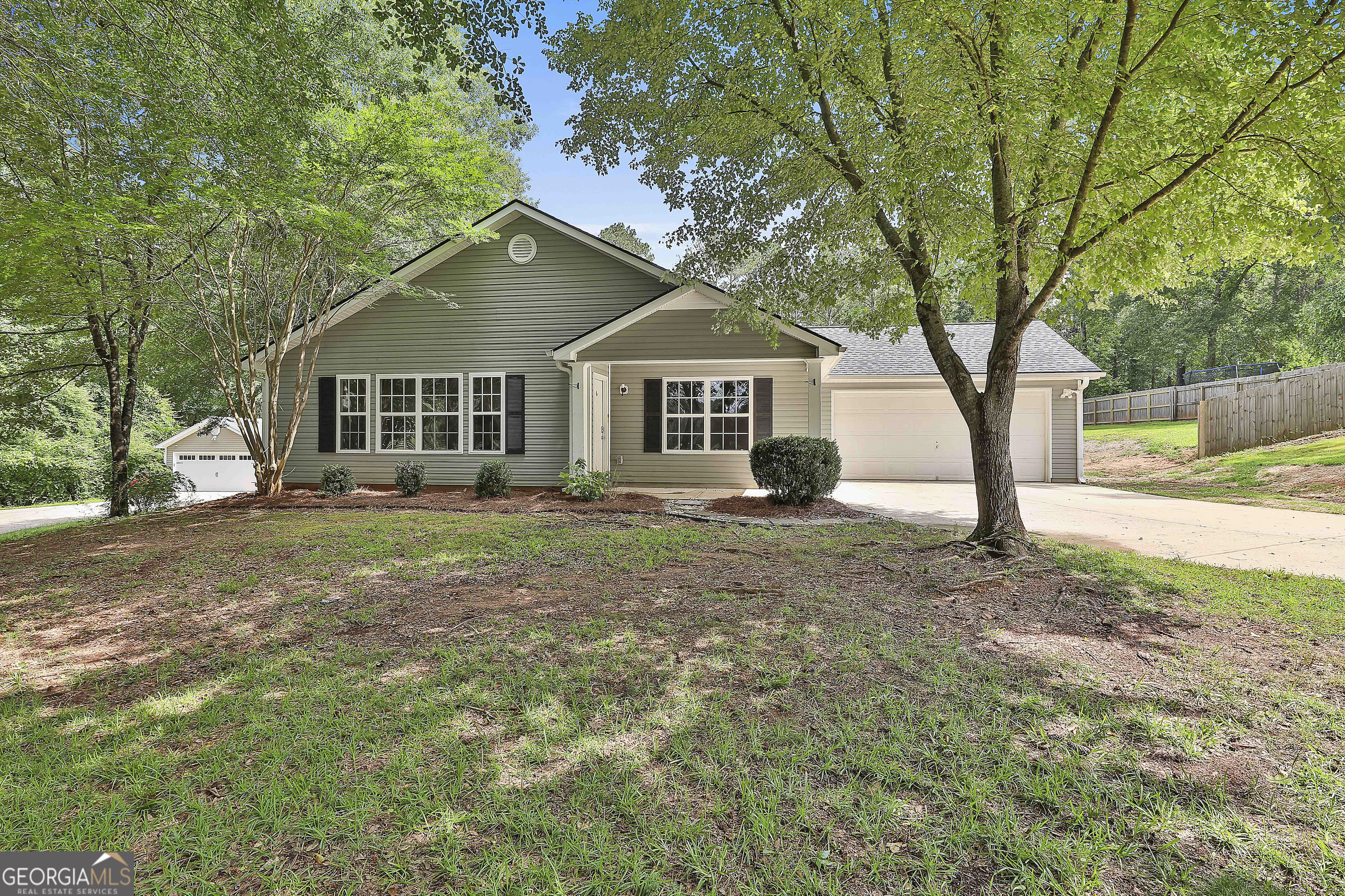 282 Sanders Davis RD