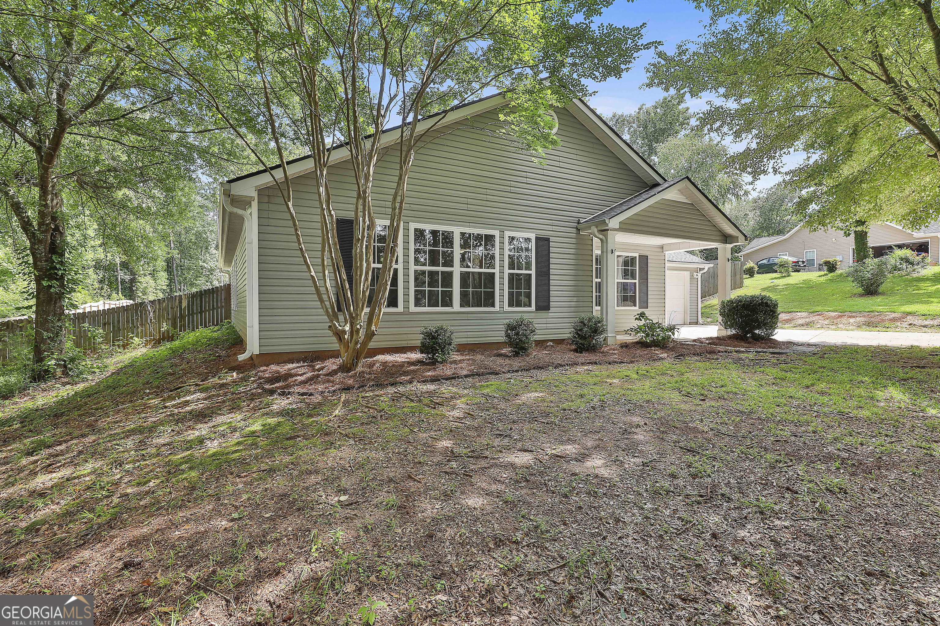 282 Sanders Davis RD