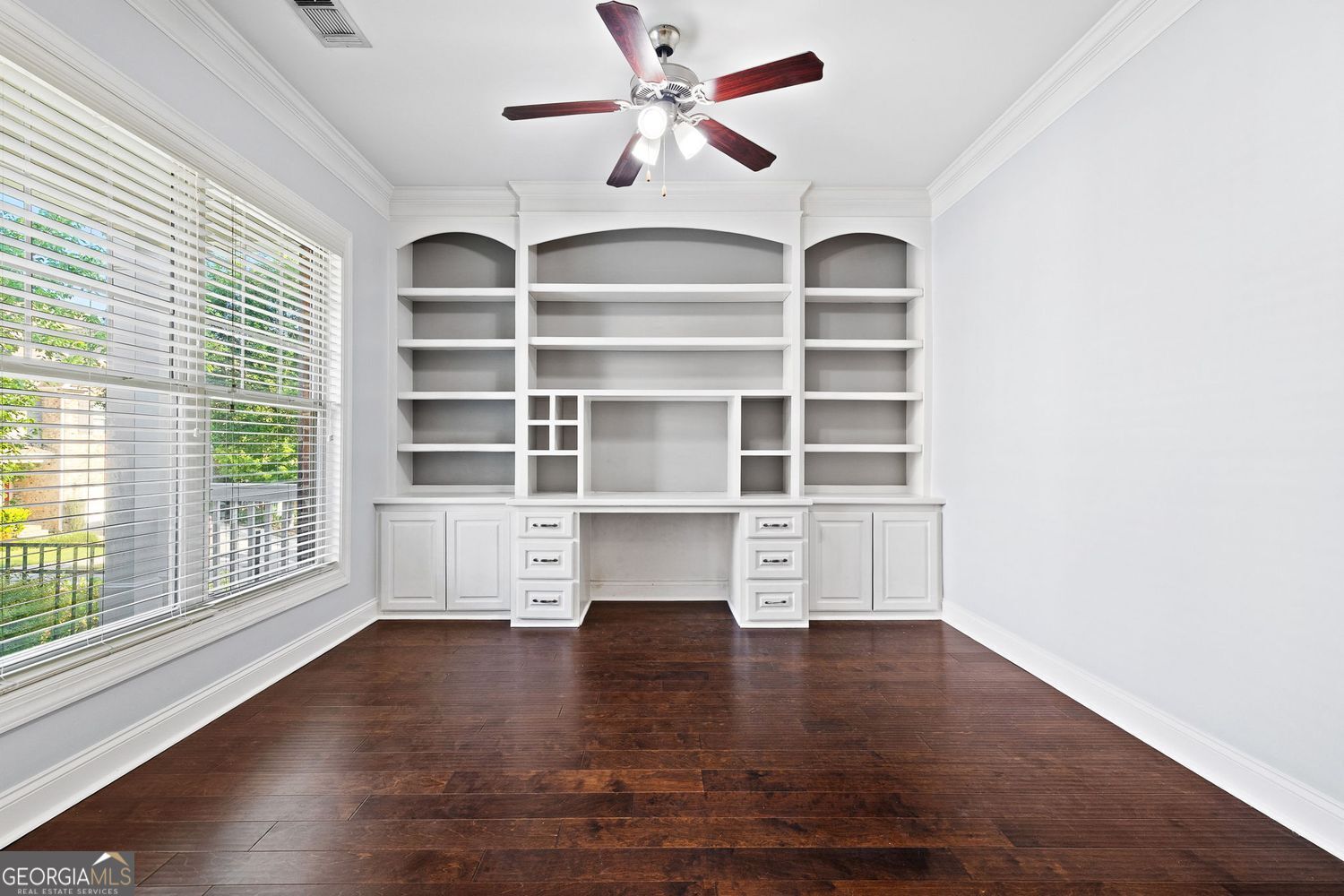 1220 Roswell Manor CIR