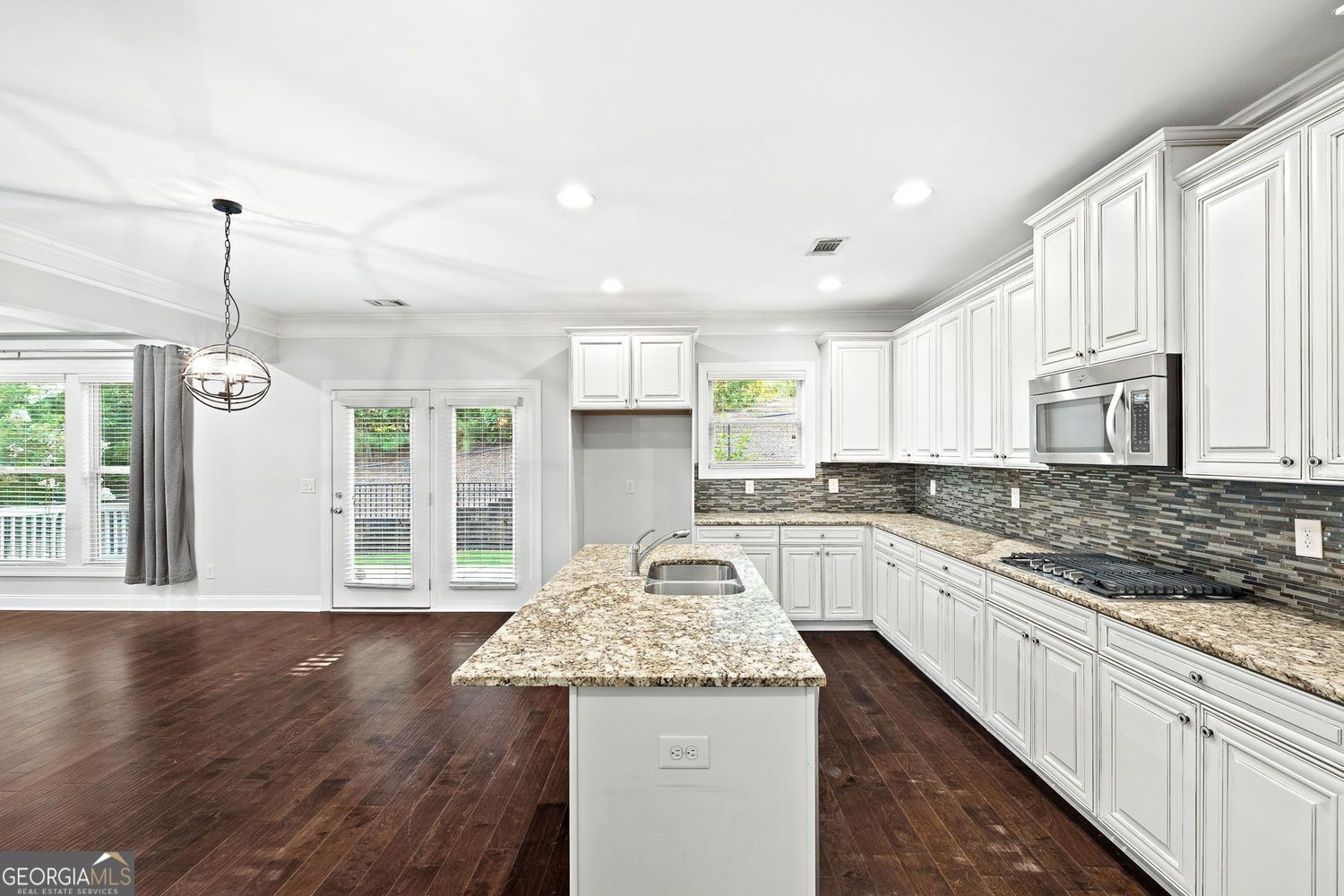 Roswell, Georgia 30076, United States, 4 Bedrooms Bedrooms, ,4 BathroomsBathrooms,Residential,Active,168508