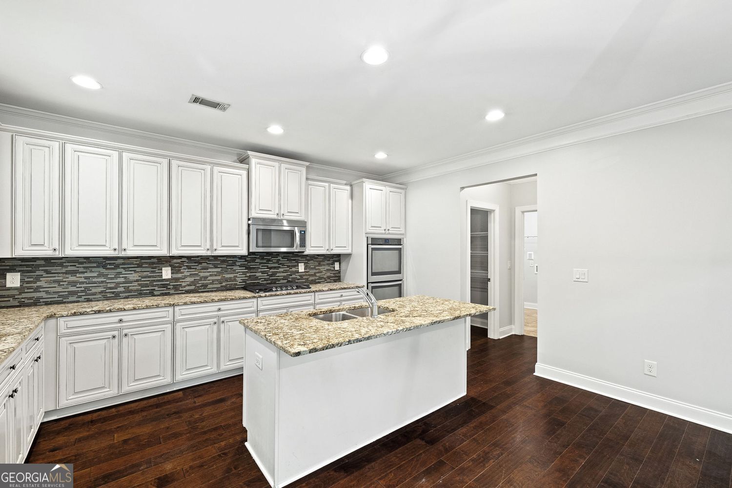 Roswell, Georgia 30076, United States, 4 Bedrooms Bedrooms, ,4 BathroomsBathrooms,Residential,Active,168508