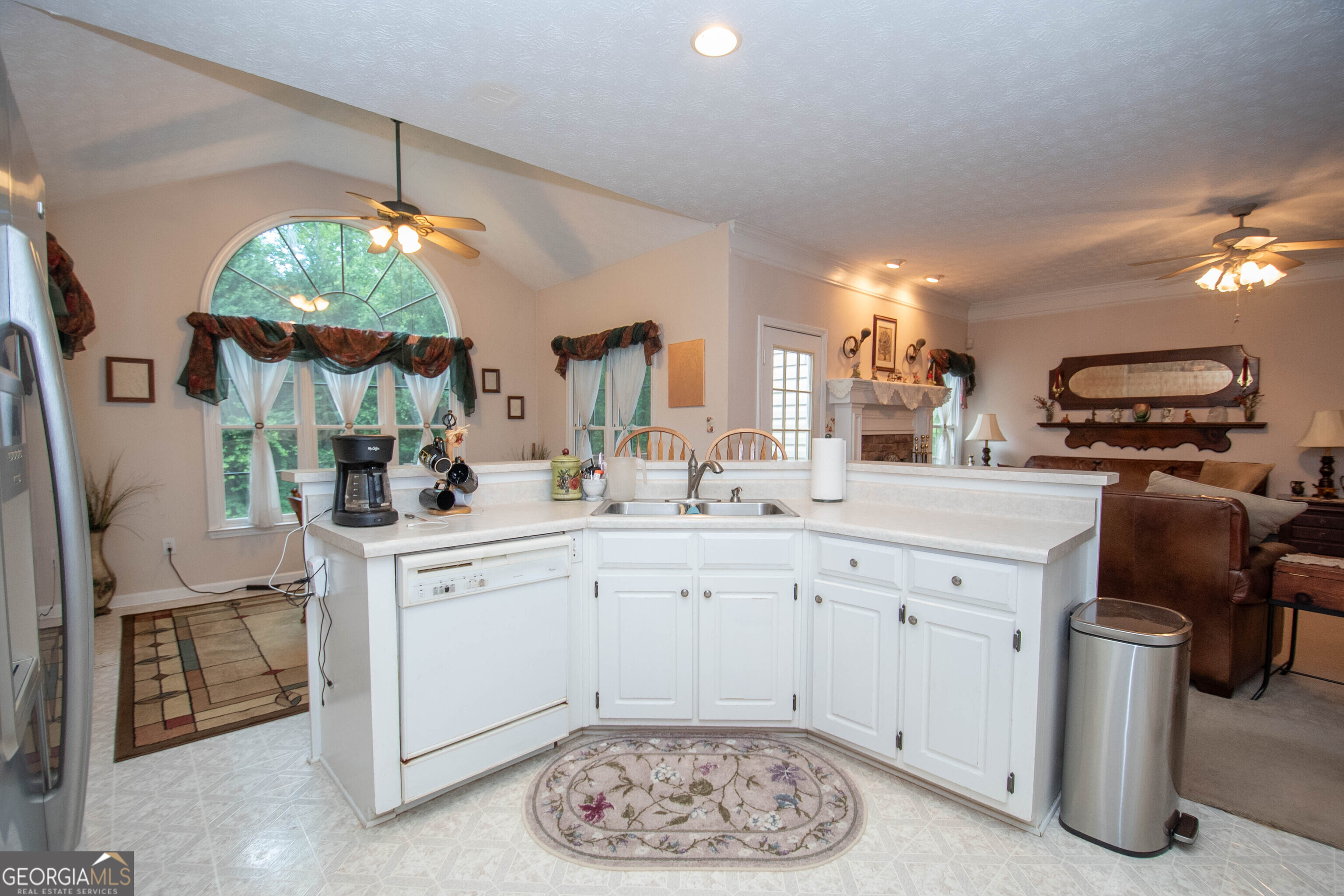 Sharpsburg, Georgia 30277, United States, 3 Bedrooms Bedrooms, ,4 BathroomsBathrooms,Residential,Active,123848