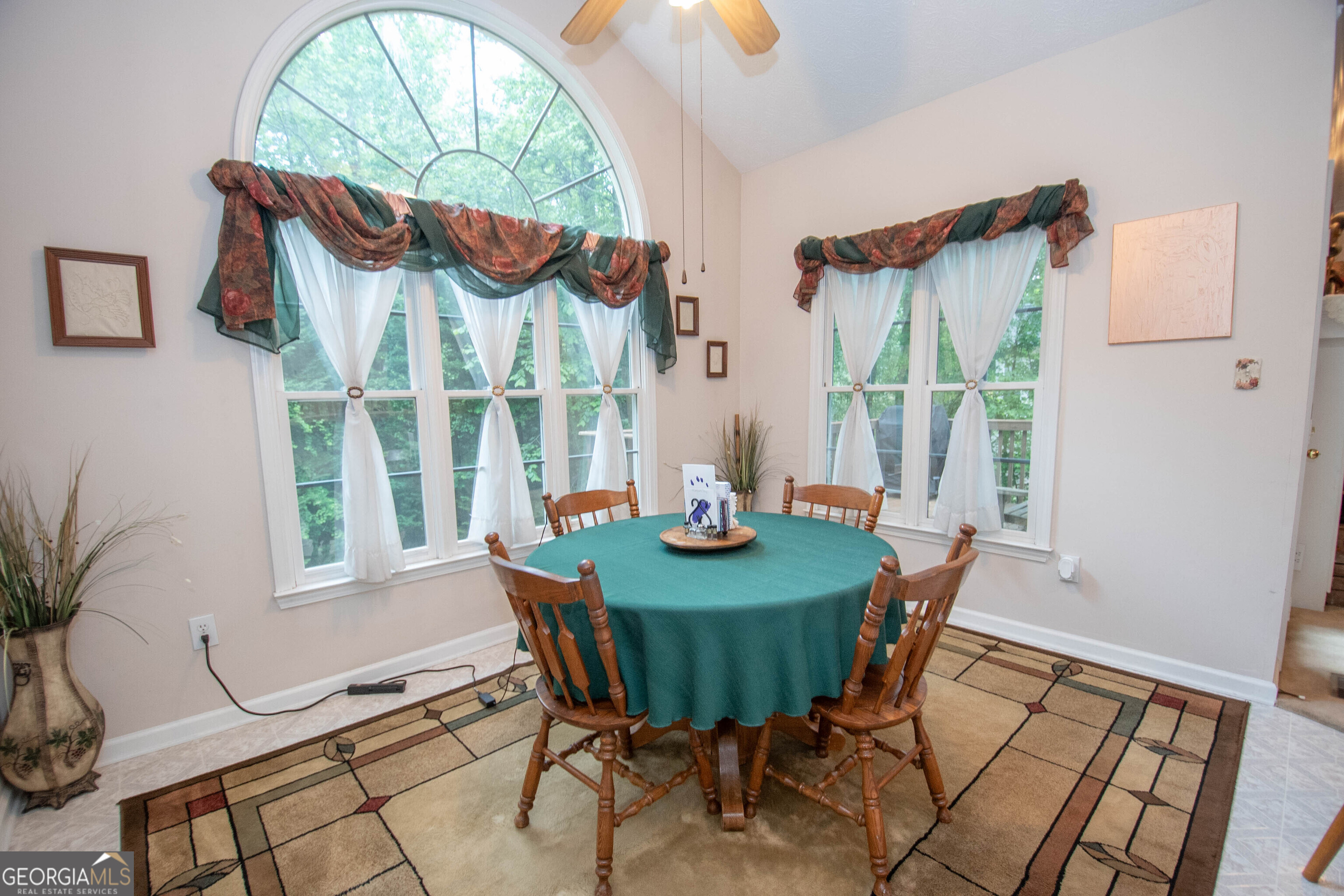 Sharpsburg, Georgia 30277, United States, 3 Bedrooms Bedrooms, ,4 BathroomsBathrooms,Residential,Active,123848