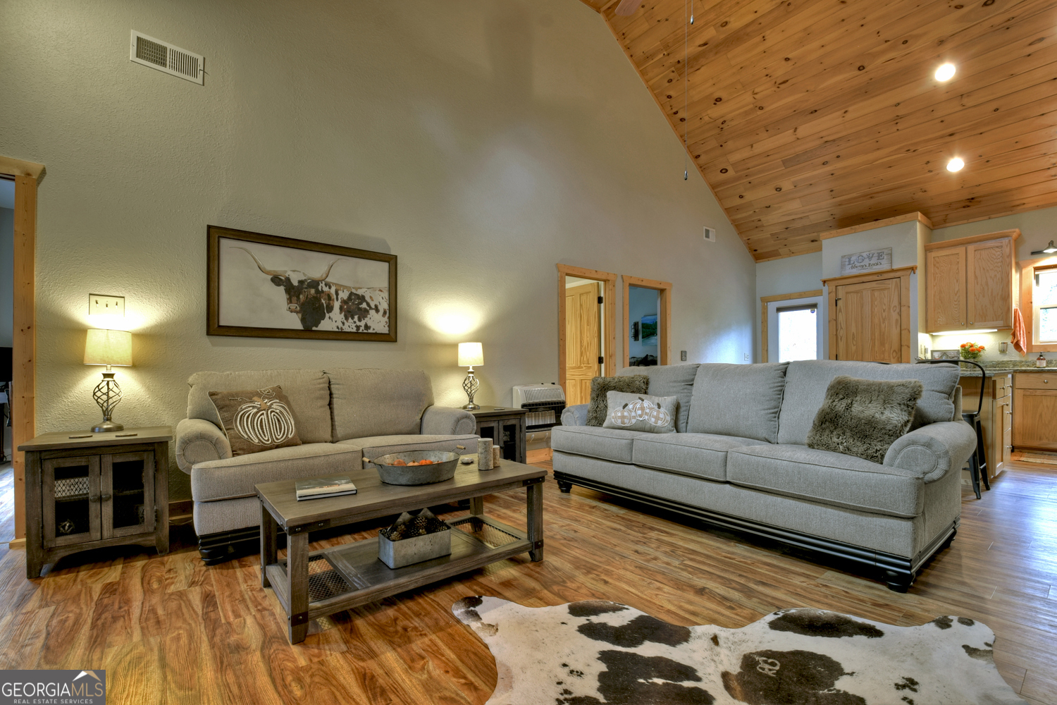 36 Rustic Barn TRL