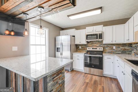 130 Chastain LOOP Newnan GA 30263