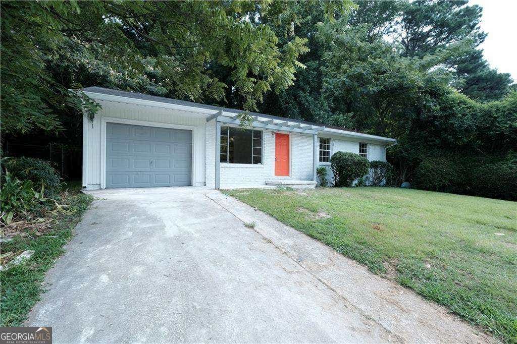Photo of 85 Delmoor Drive NW, Atlanta, GA 30311 (MLS # 10808100)