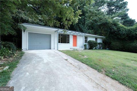 Photo of 85 Delmoor Drive NW, Atlanta, GA 30311 (MLS # 10808100)